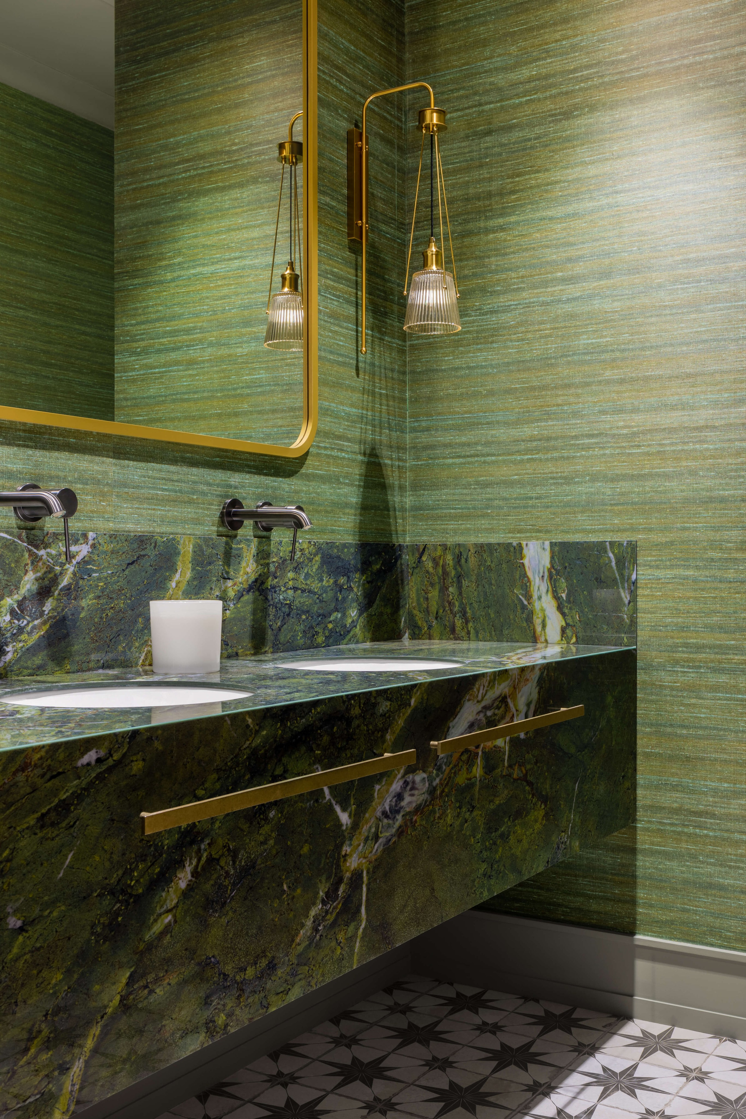 Ксения Турченко — частный проект. Roman Yakunin — interior photographer in Almaty, Kazakhstan