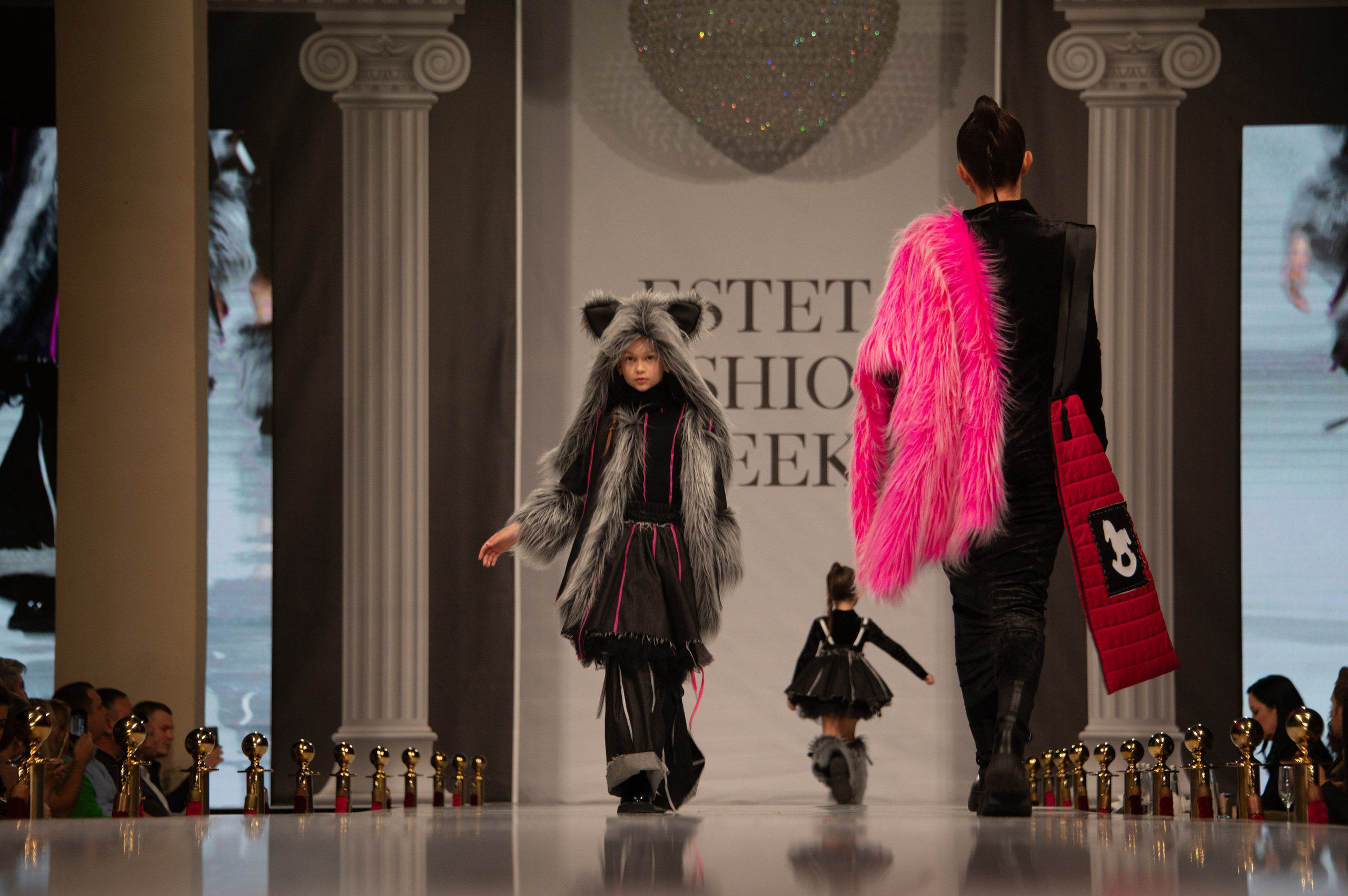 Estet Fashion Week-2023. Фотограф Роман Адлер