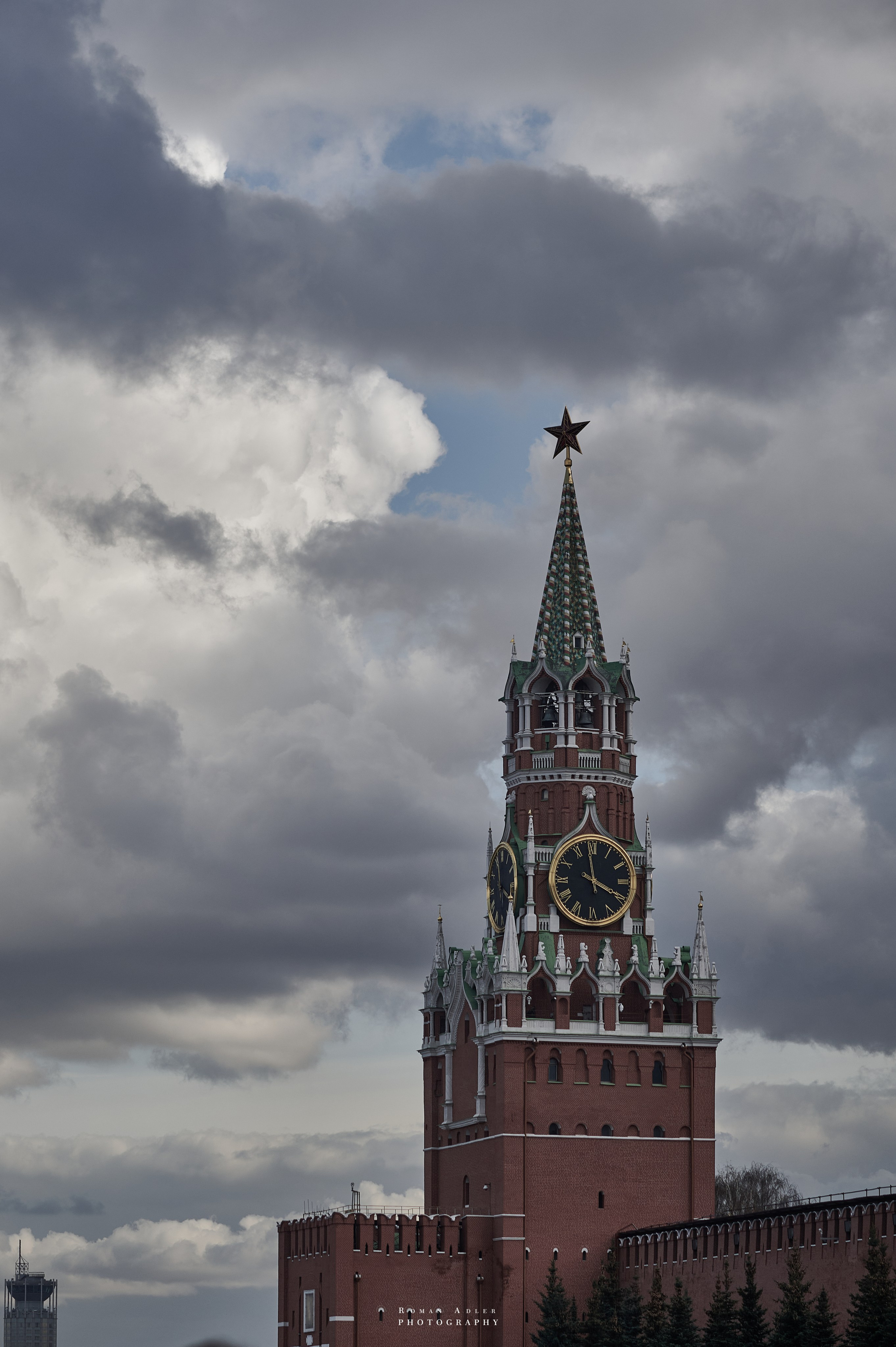 Москва. Апрель 2026. Фотограф Роман Адлер