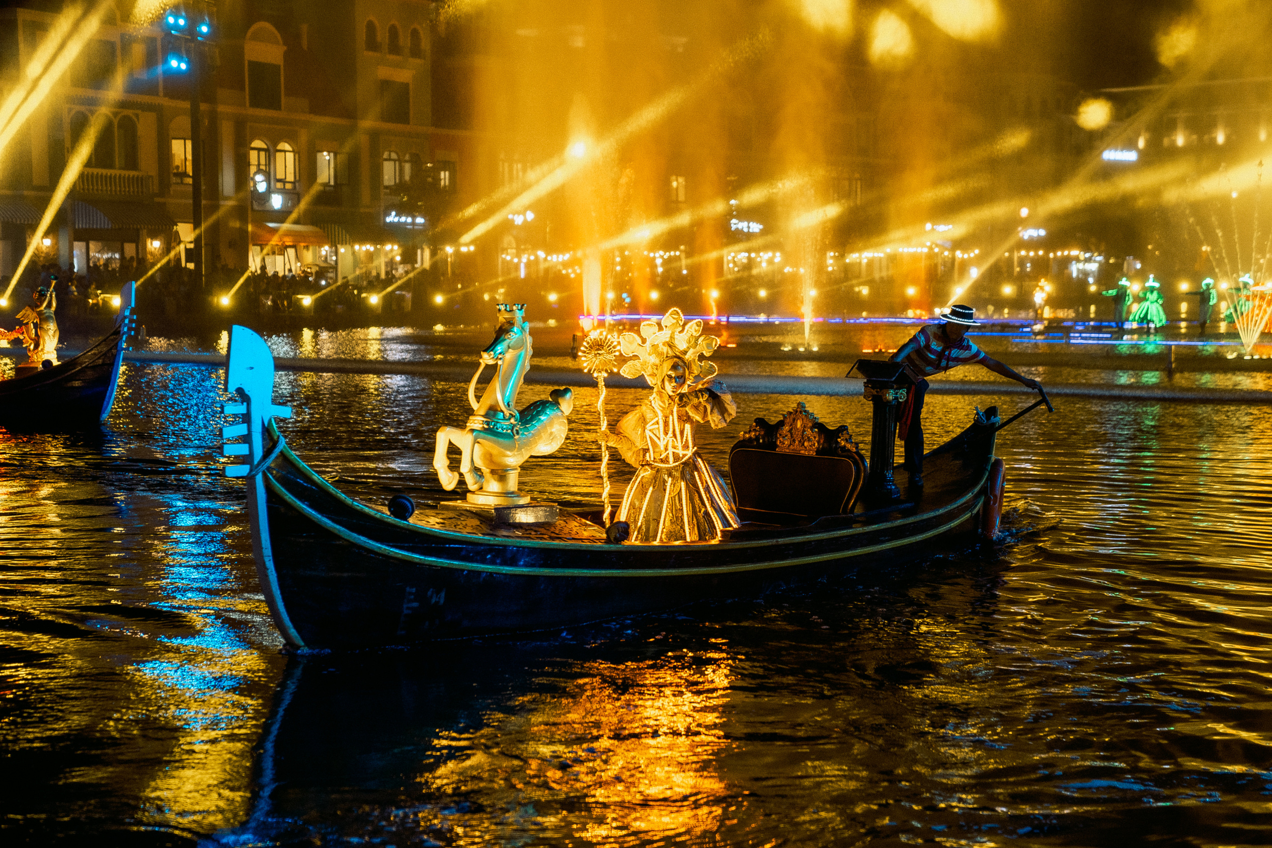 Grand World, Phu Quoc Island. Phu Quoc Photographer — Phu Quoc wedding Photograper