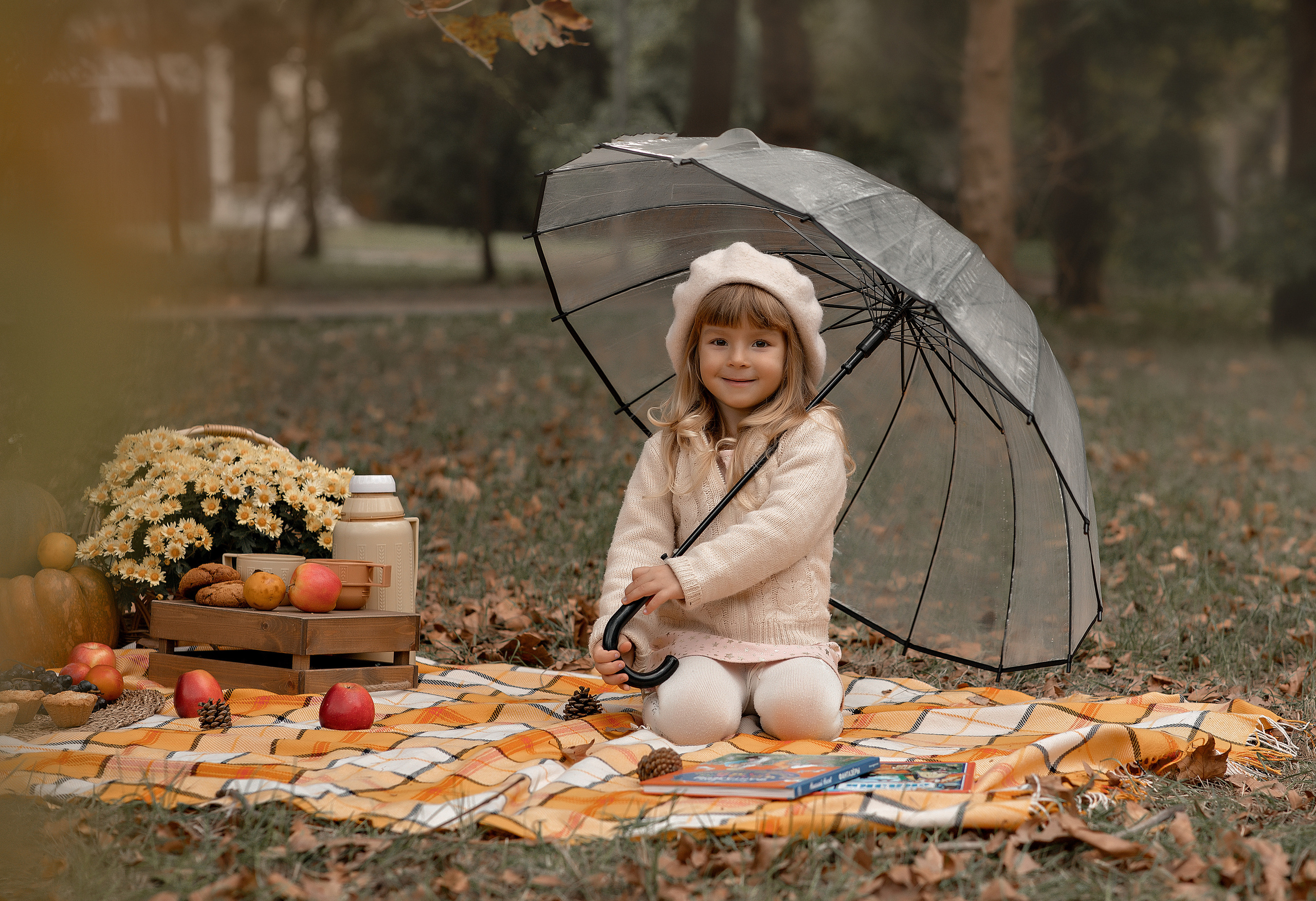 Семейная фотосессия " Пикник ". Фотограф-стилист Крым Прокат одежды в Крыму. Фотосессии в Крыму