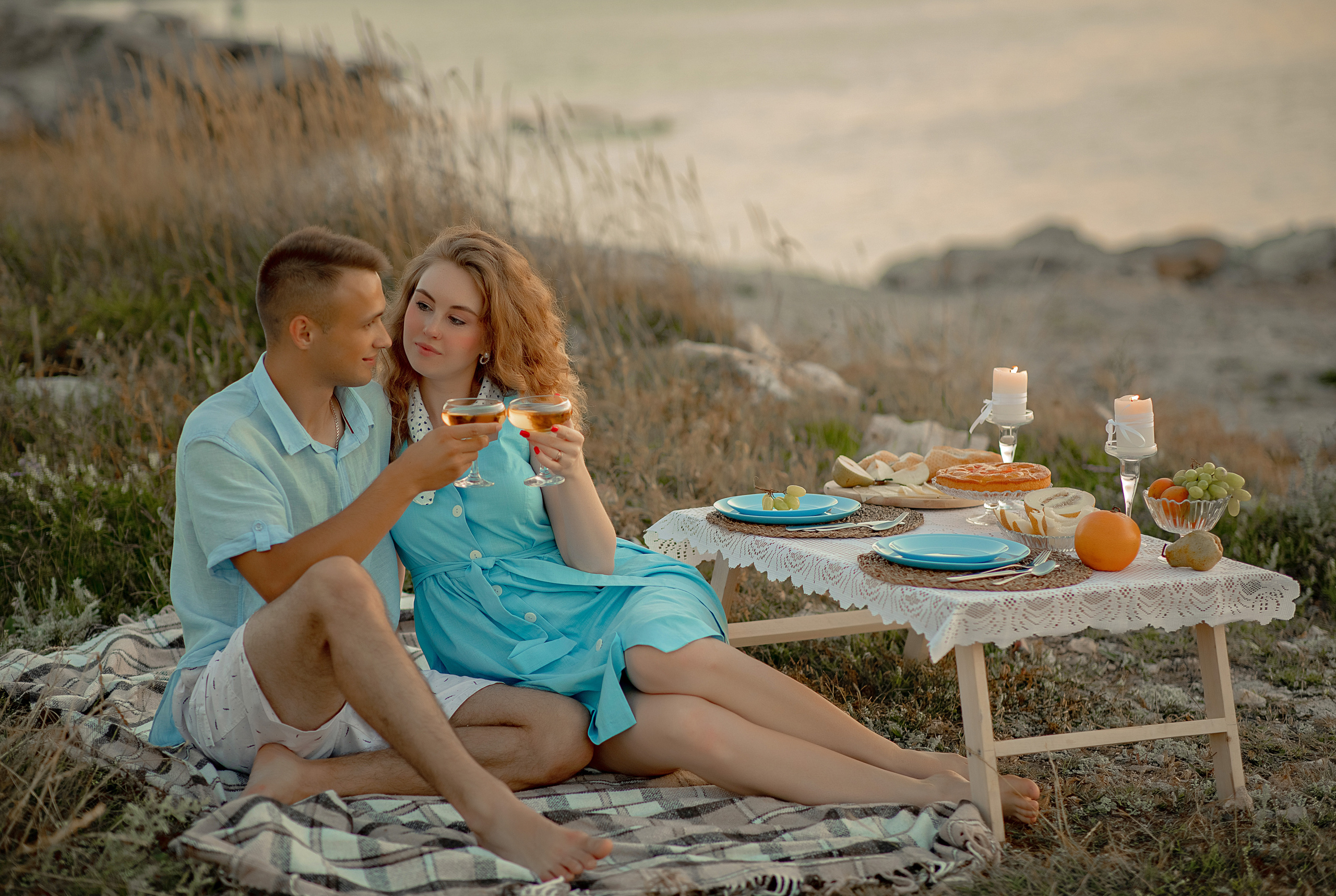 Выездные фотосессии. Съемка для влюбленных. Фотограф-стилист Крым Прокат одежды в Крыму. Фотосессии в Крыму