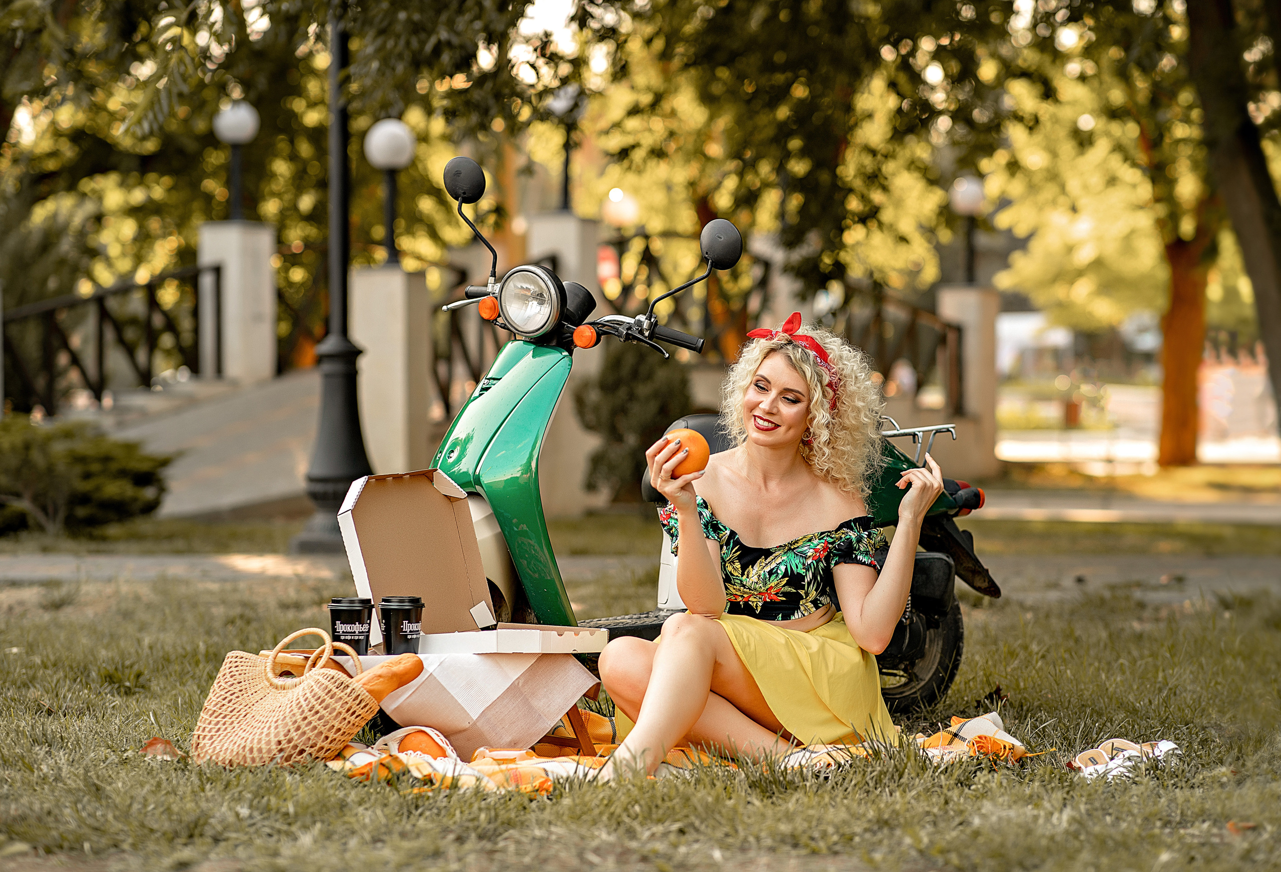 Фотосессия тематическая с идеей. Фотограф-стилист Крым Прокат одежды в Крыму. Фотосессии в Крыму