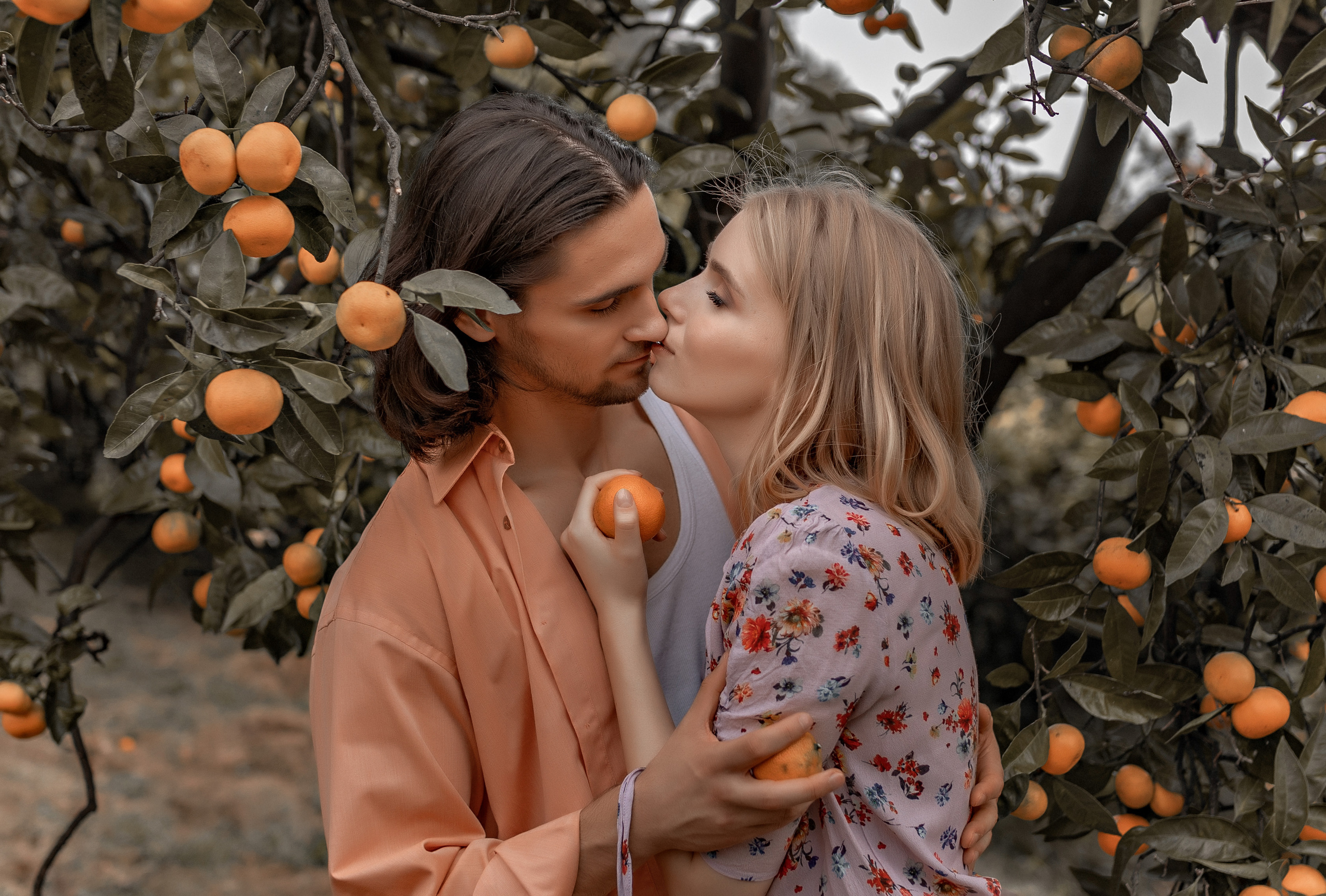 Выездные фотосессии. Съемка для влюбленных. Фотограф-стилист Крым Прокат одежды в Крыму. Фотосессии в Крыму