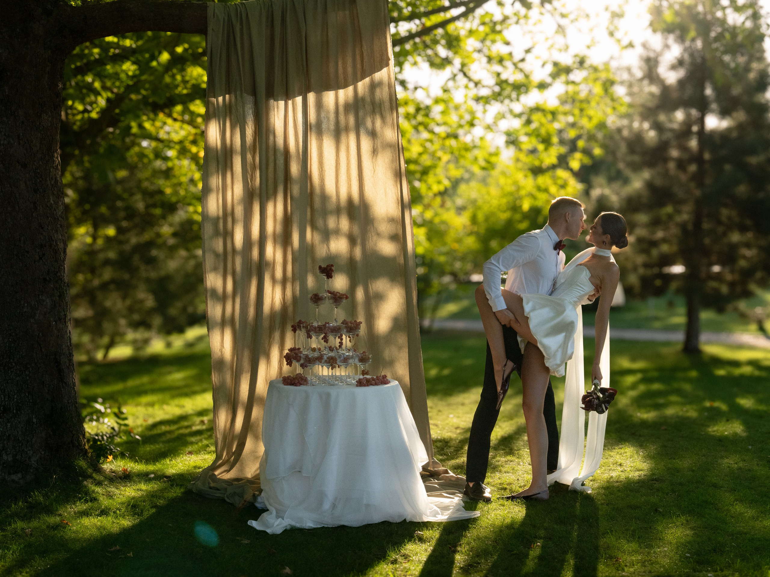 Свадебная прогулка. Свадебный фотограф Виктория Роса