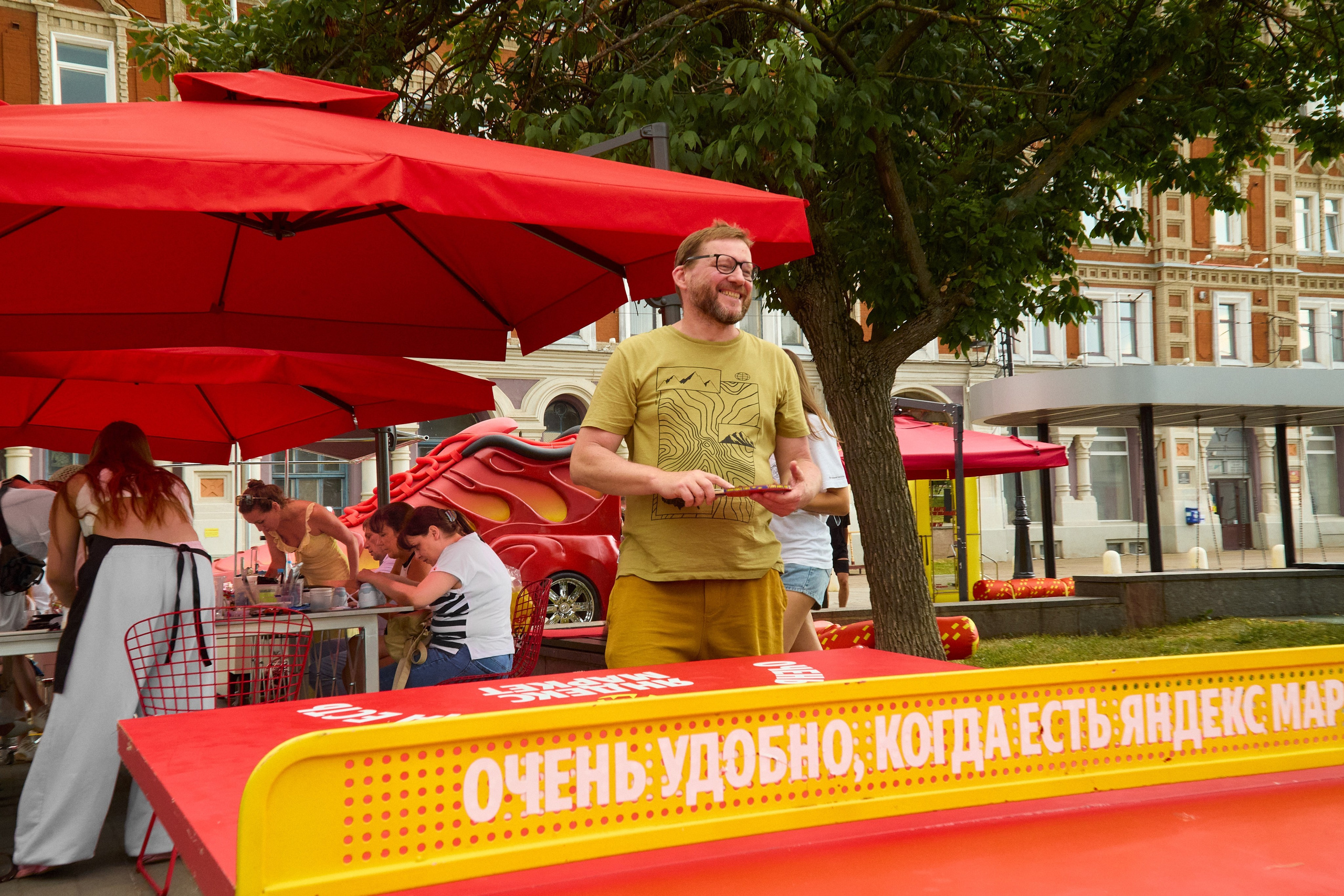 Яндекс Маркет. Святослав Лебедев | Рекламный фотограф — Коммерческая съемка, Арт-дирекшн, AI-интеграция
