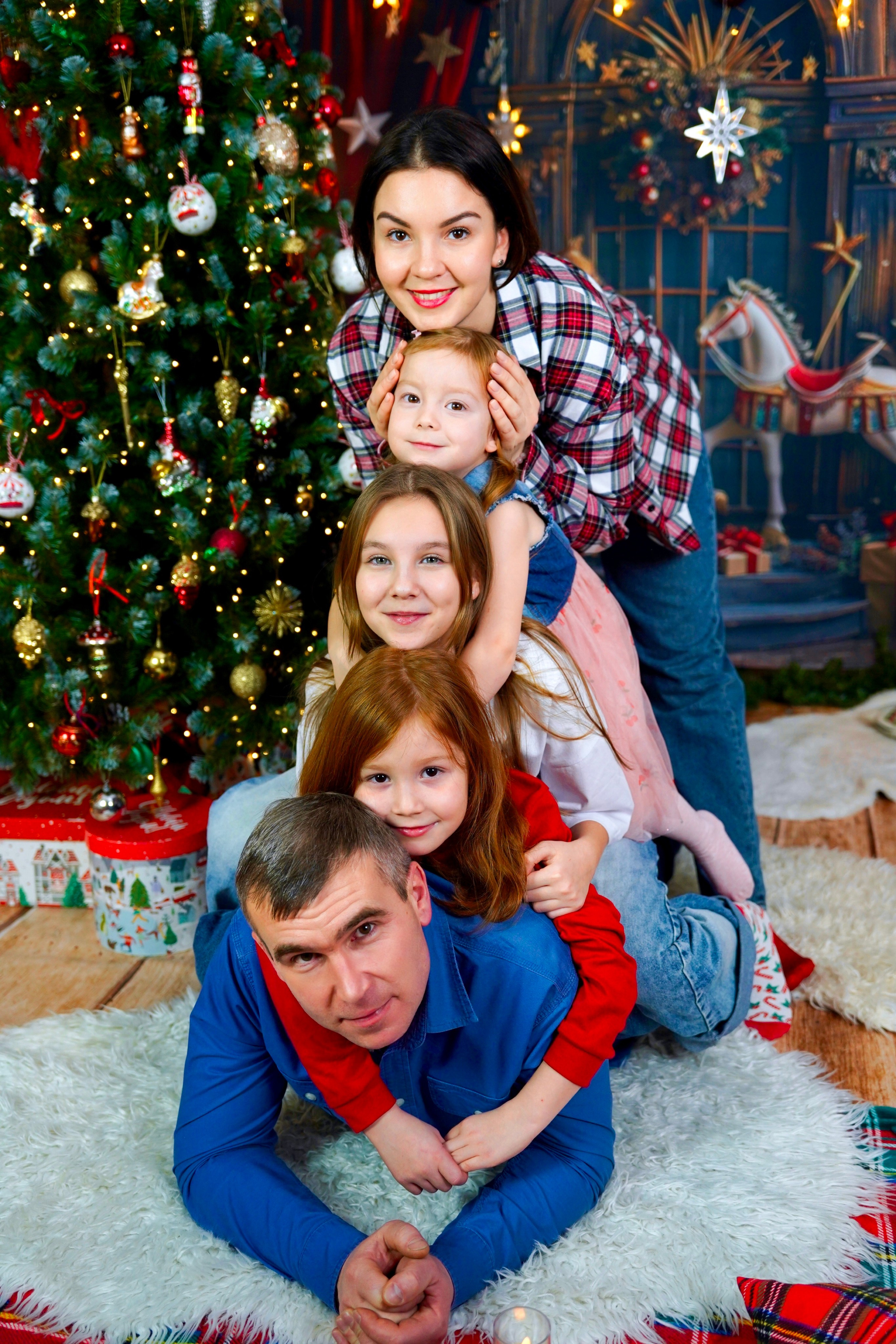 Новогодний фотопроект 2025 № 2. Семейный и детский фотограф Александра Гвоздикова