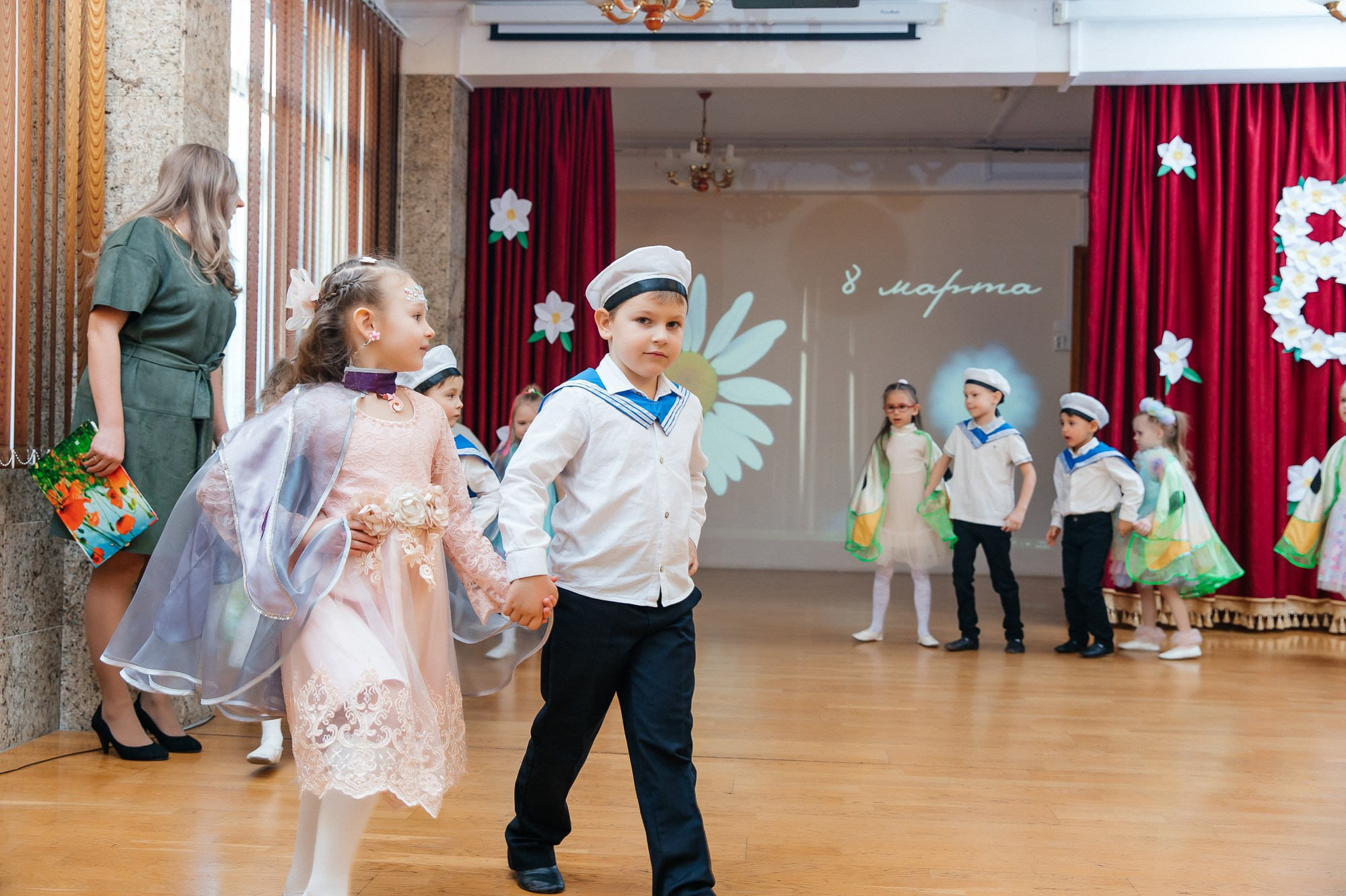 Детский сад № 93 — Утренник (10.03.2023). Свадебный и семейный фотограф Крамар Наталья