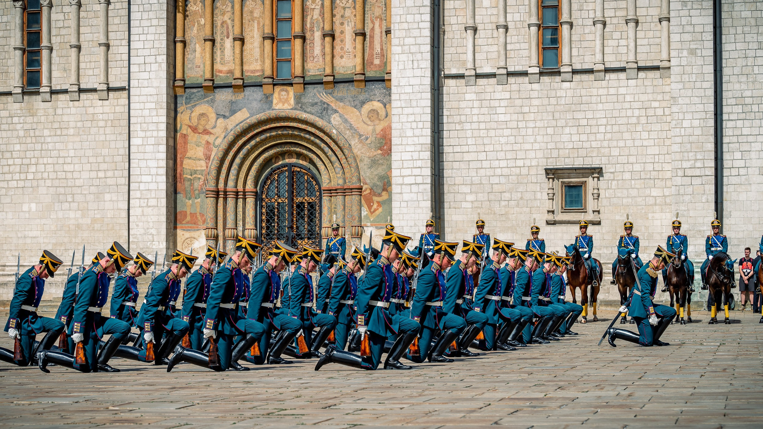 Соборная площадь Московского Кремля. Бизнес фотограф в Москве Алексей Кознев