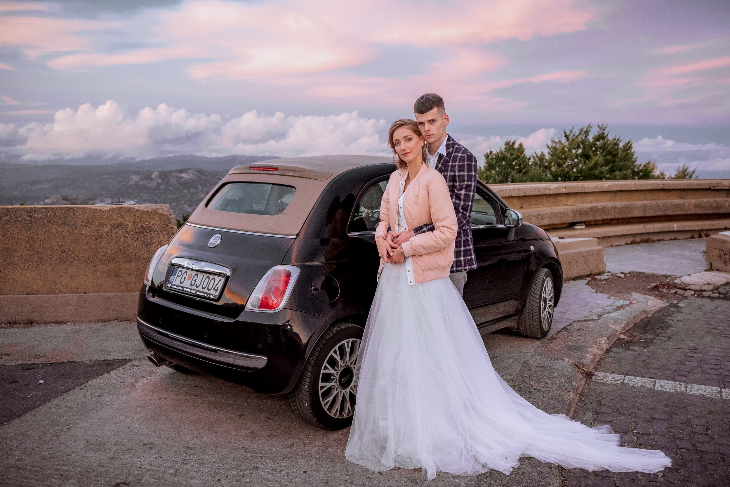 Красивая свадебная фотосессия выше облаков Снежаны и Видосава в Черног. Бизнес фотограф в Москве Алексей Кознев