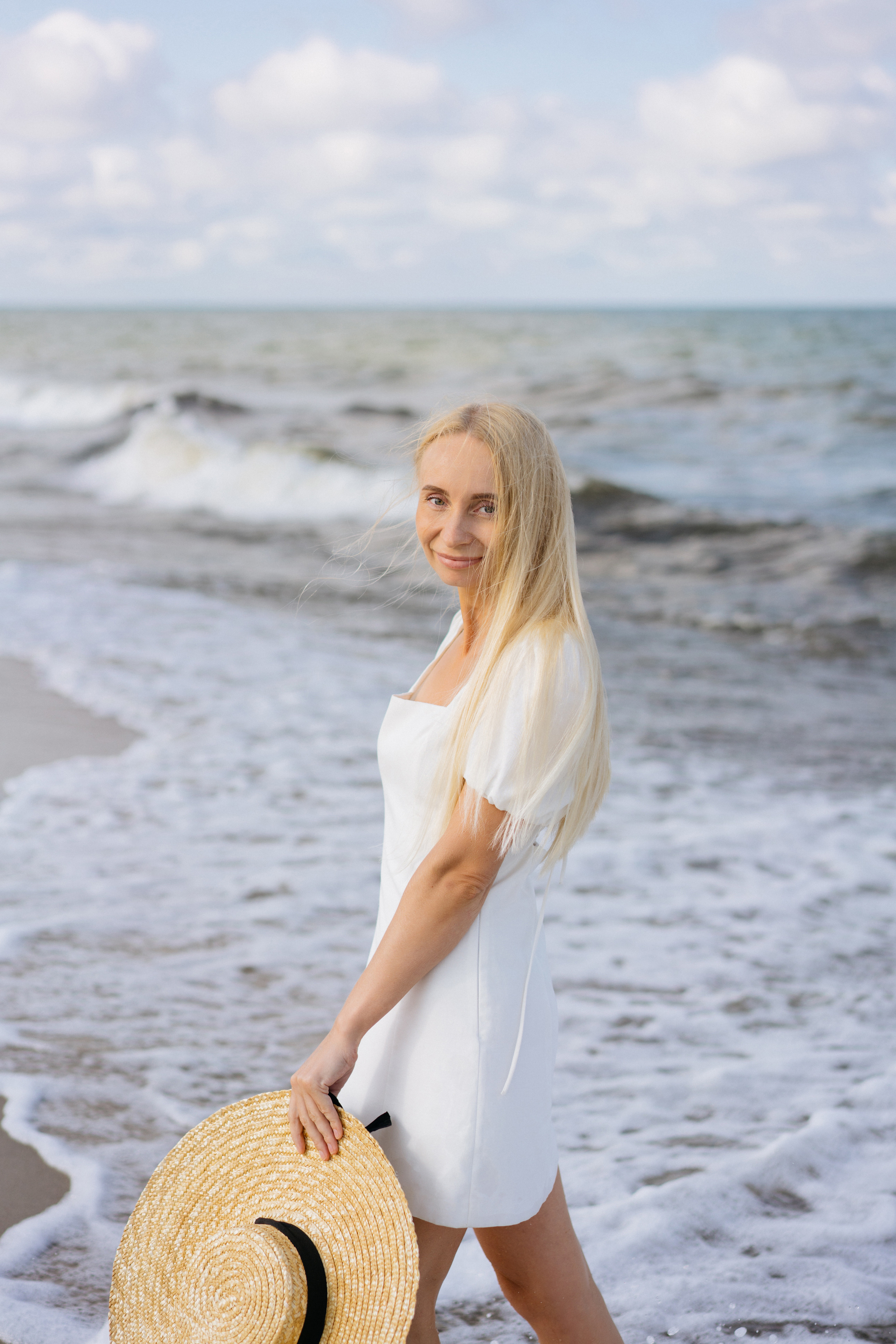 Летняя фотосессия на берегу моря. Свадебный и семейный фотограф в Калининграде Анастасия Гриценко