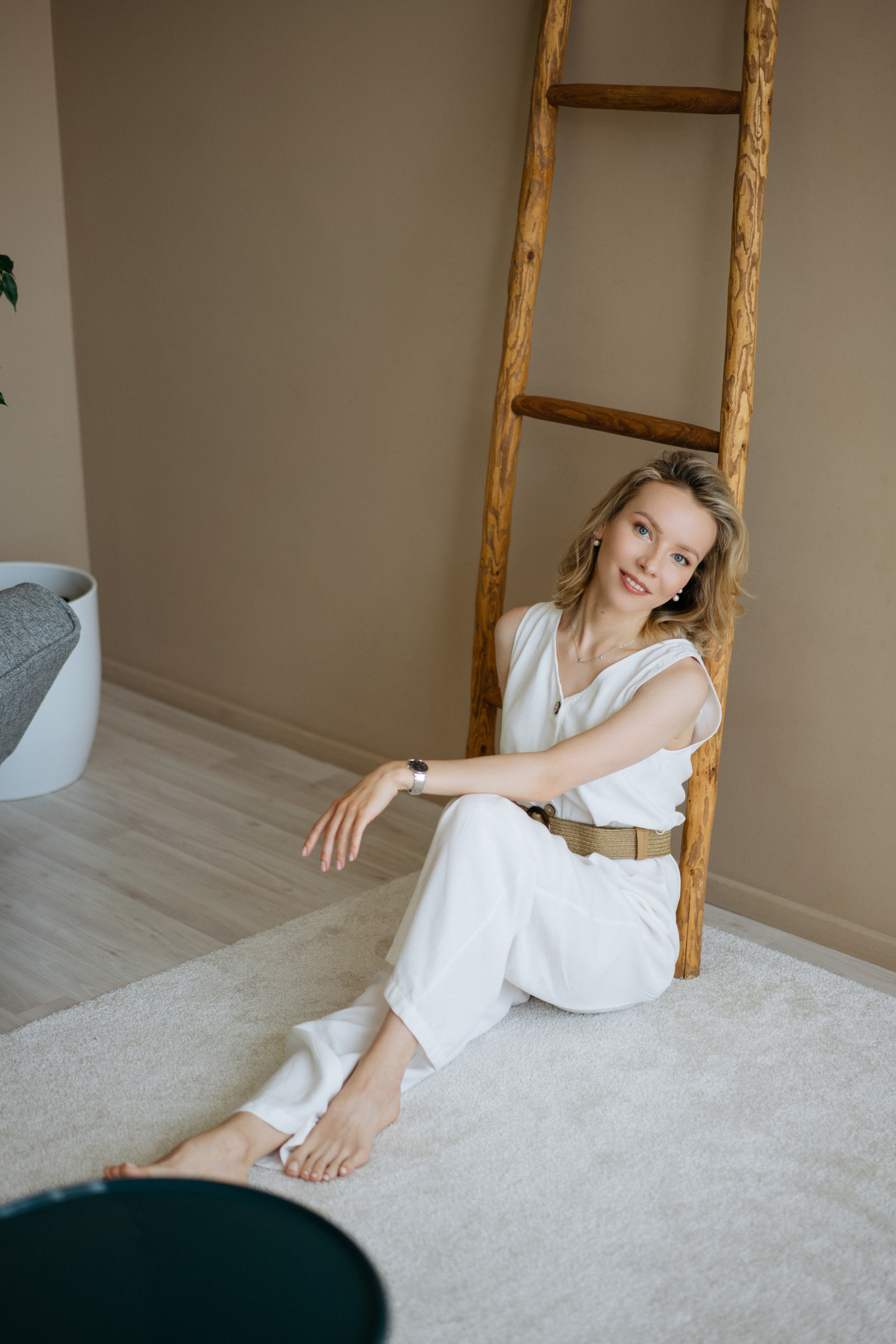 Семейная фотосессия в студии в качелями. Свадебный и семейный фотограф в Калининграде Анастасия Гриценко