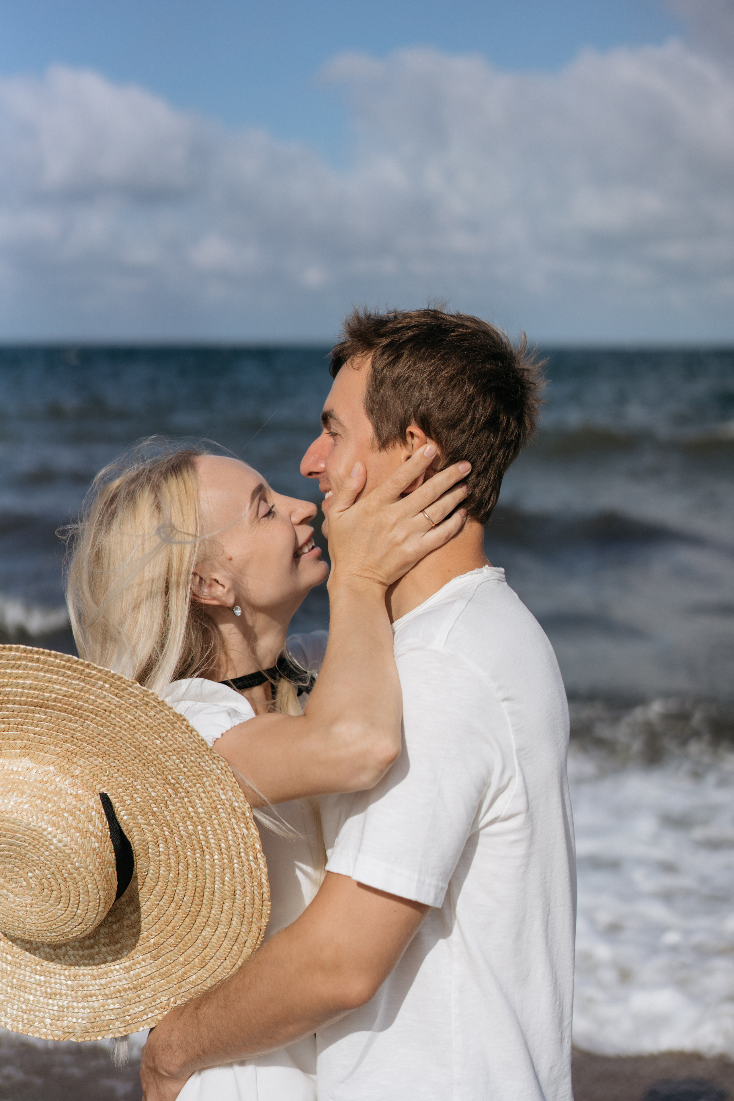 Летняя фотосессия на берегу моря. Свадебный и семейный фотограф в Калининграде Анастасия Гриценко