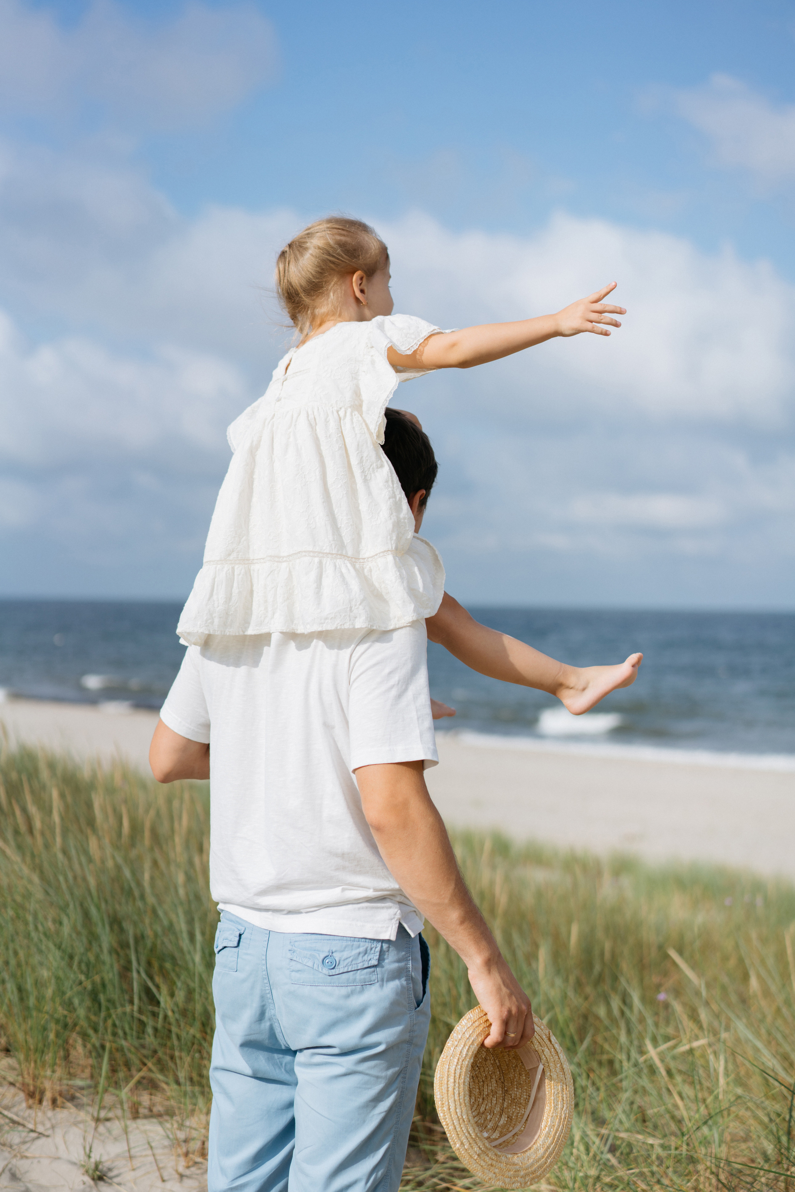 Летняя фотосессия на берегу моря. Свадебный и семейный фотограф в Калининграде Анастасия Гриценко