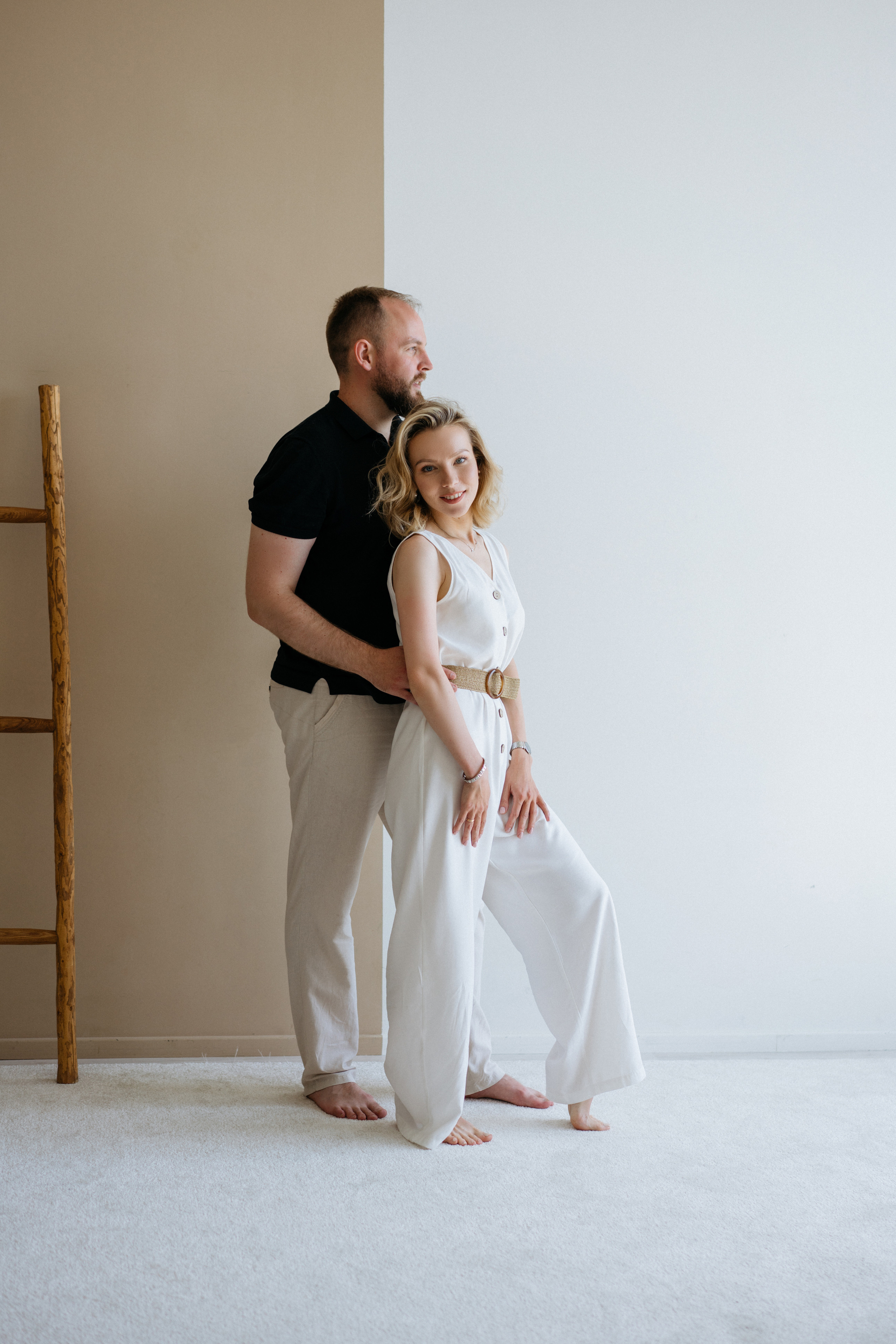 Семейная фотосессия в студии в качелями. Свадебный и семейный фотограф в Калининграде Анастасия Гриценко