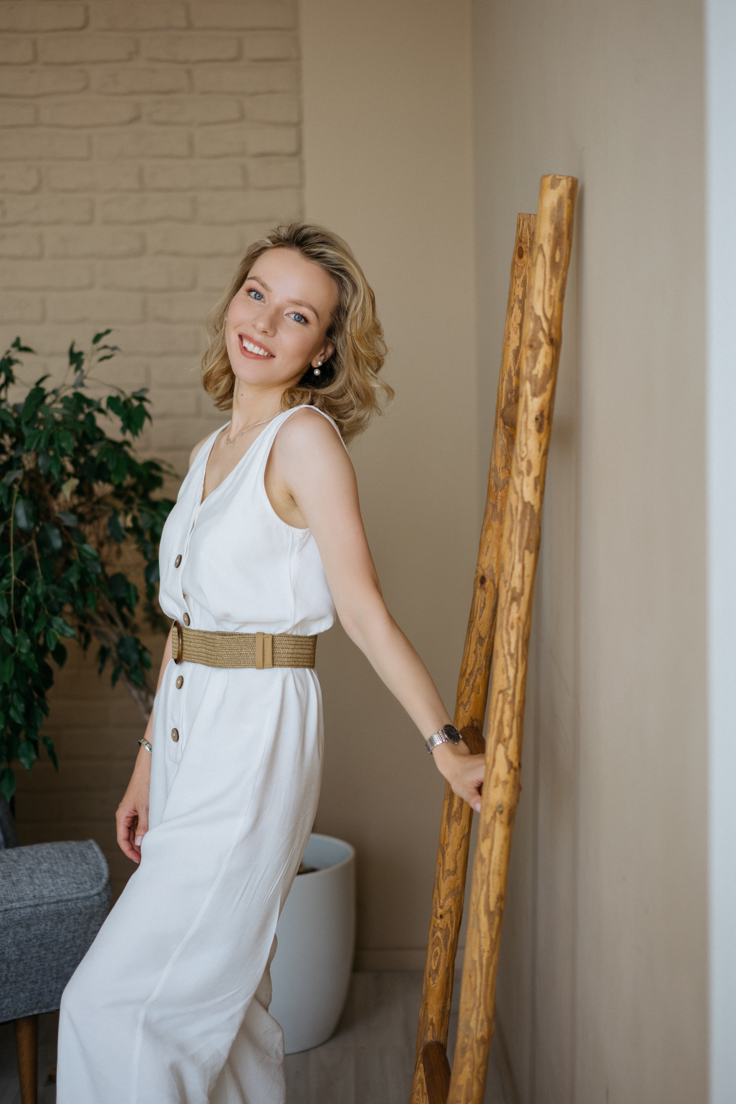 Семейная фотосессия в студии в качелями. Свадебный и семейный фотограф в Калининграде Анастасия Гриценко