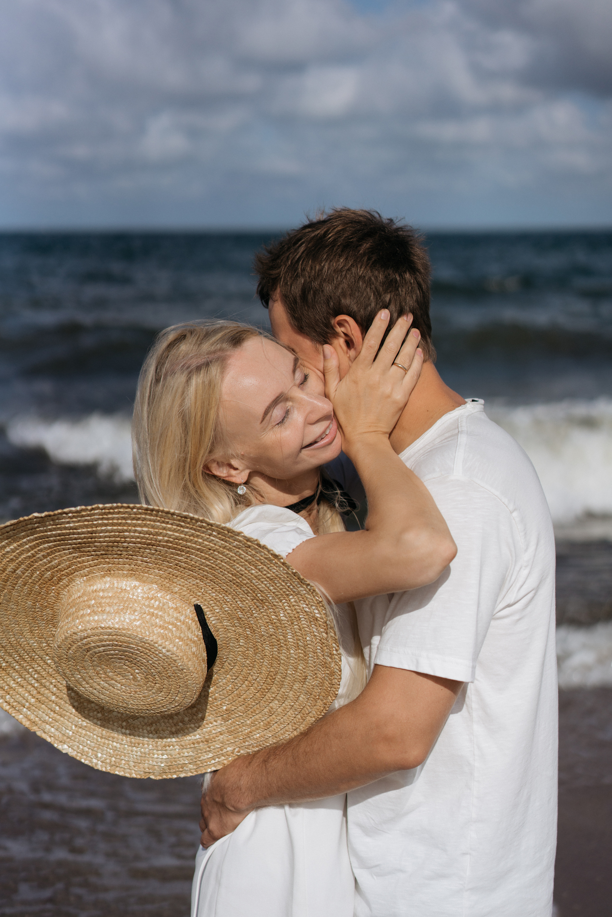 Летняя фотосессия на берегу моря. Свадебный и семейный фотограф в Калининграде Анастасия Гриценко