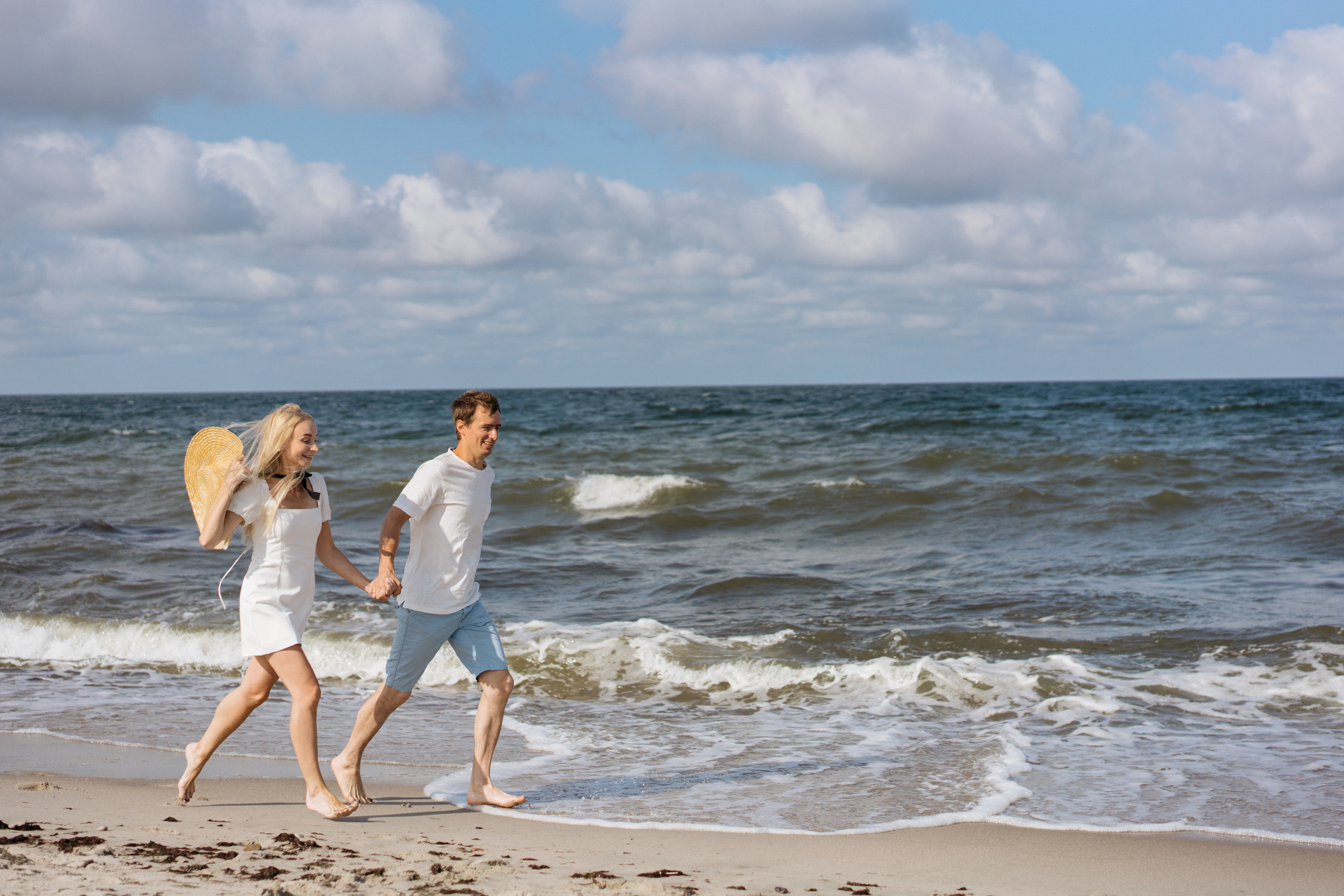 Летняя фотосессия на берегу моря. Свадебный и семейный фотограф в Калининграде Анастасия Гриценко