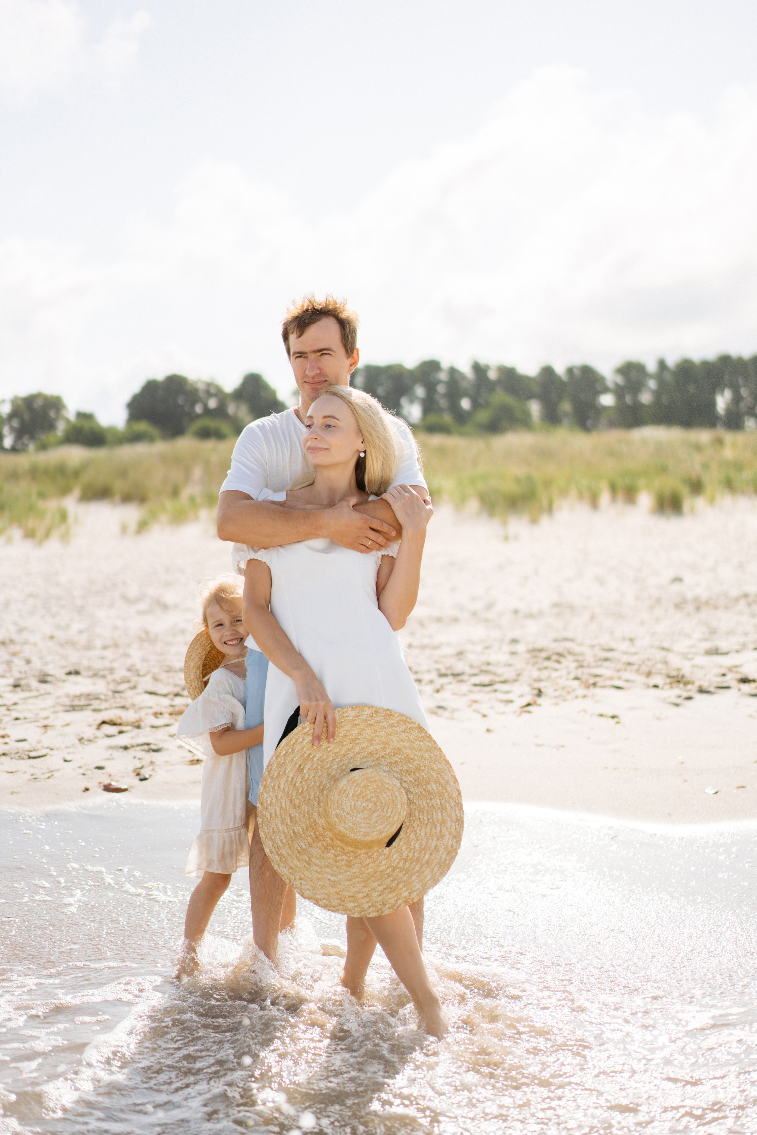 Летняя фотосессия на берегу моря. Свадебный и семейный фотограф в Калининграде Анастасия Гриценко