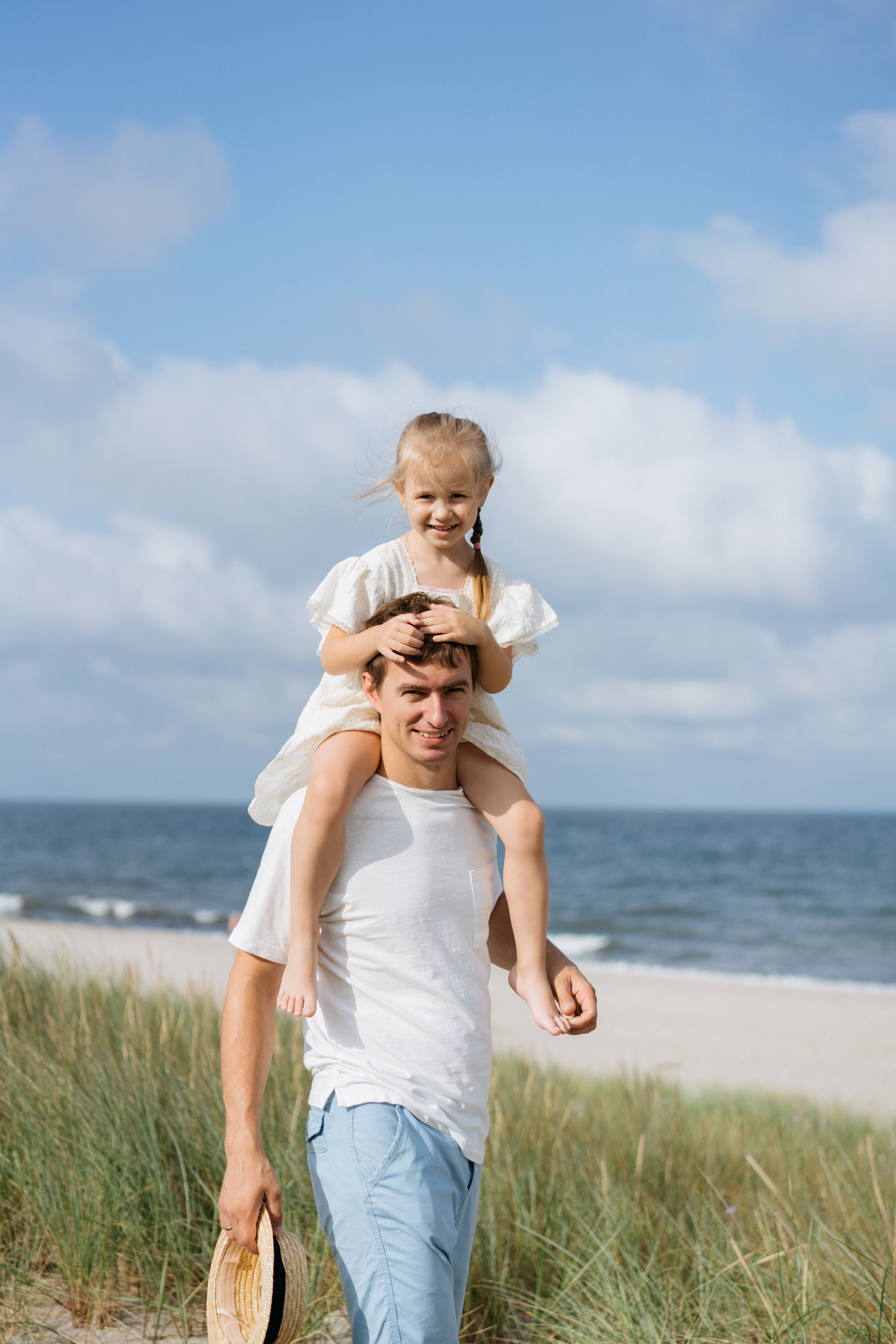 Летняя фотосессия на берегу моря. Свадебный и семейный фотограф в Калининграде Анастасия Гриценко