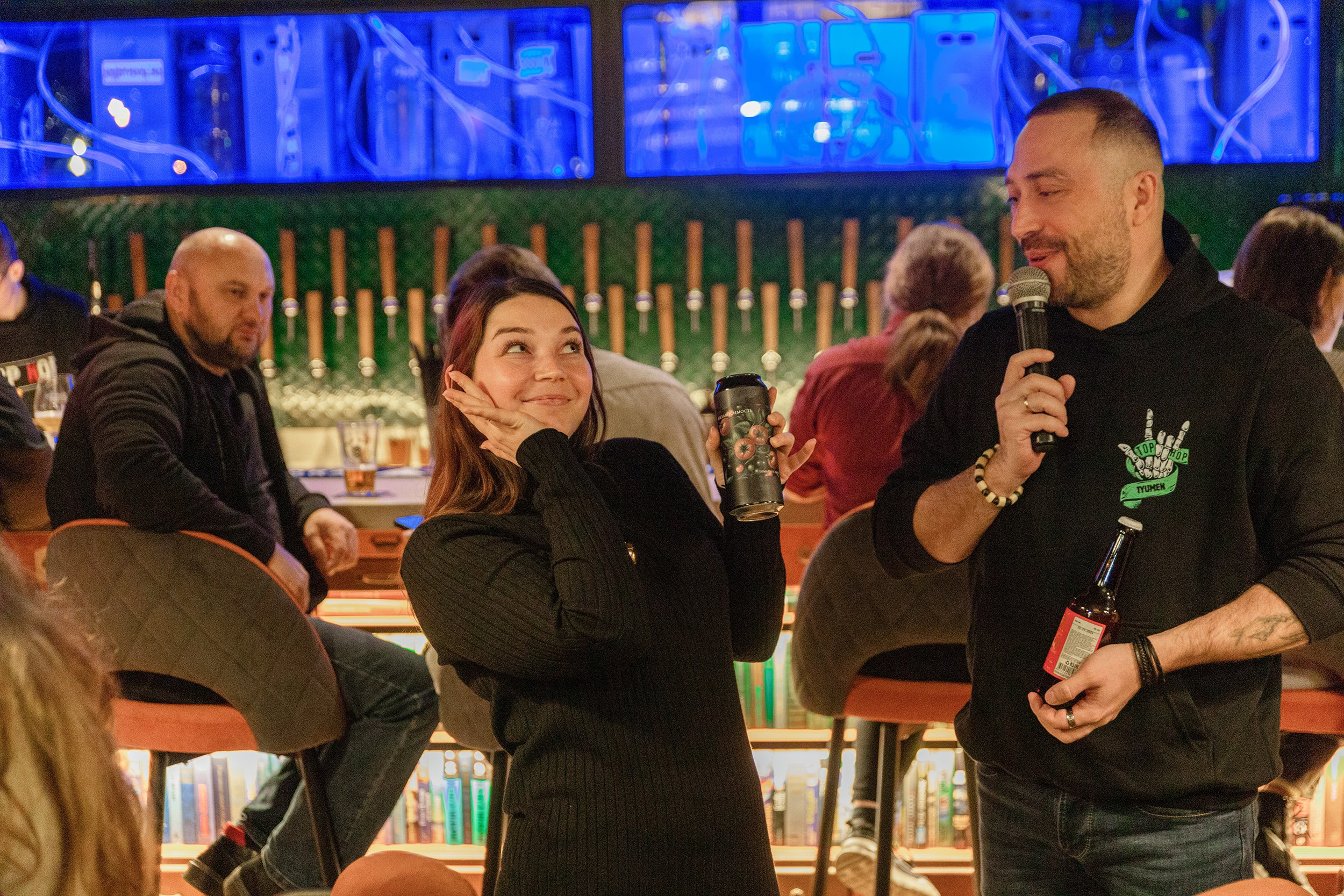 Открытие Бара Top-Hop на улице Фармана Салтанова 06.12.24. Фотограф Тюмень