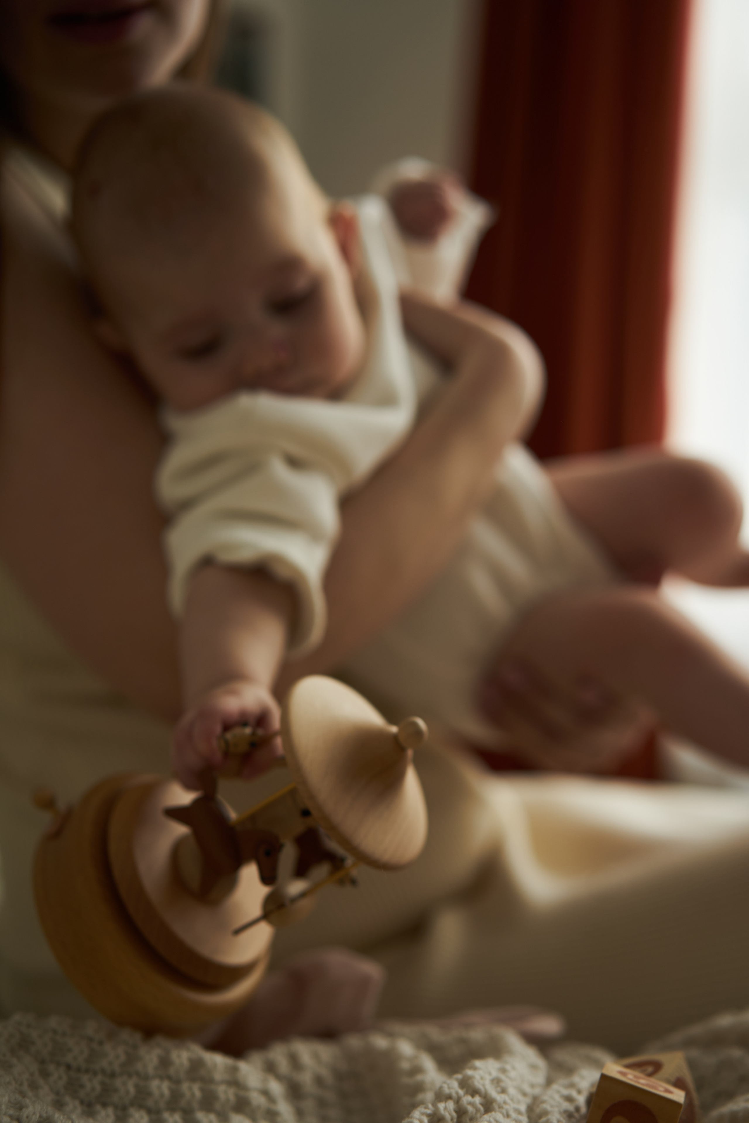 Семейная фотосессия дома. Фотограф Екатеринбург Кокшарова Александра