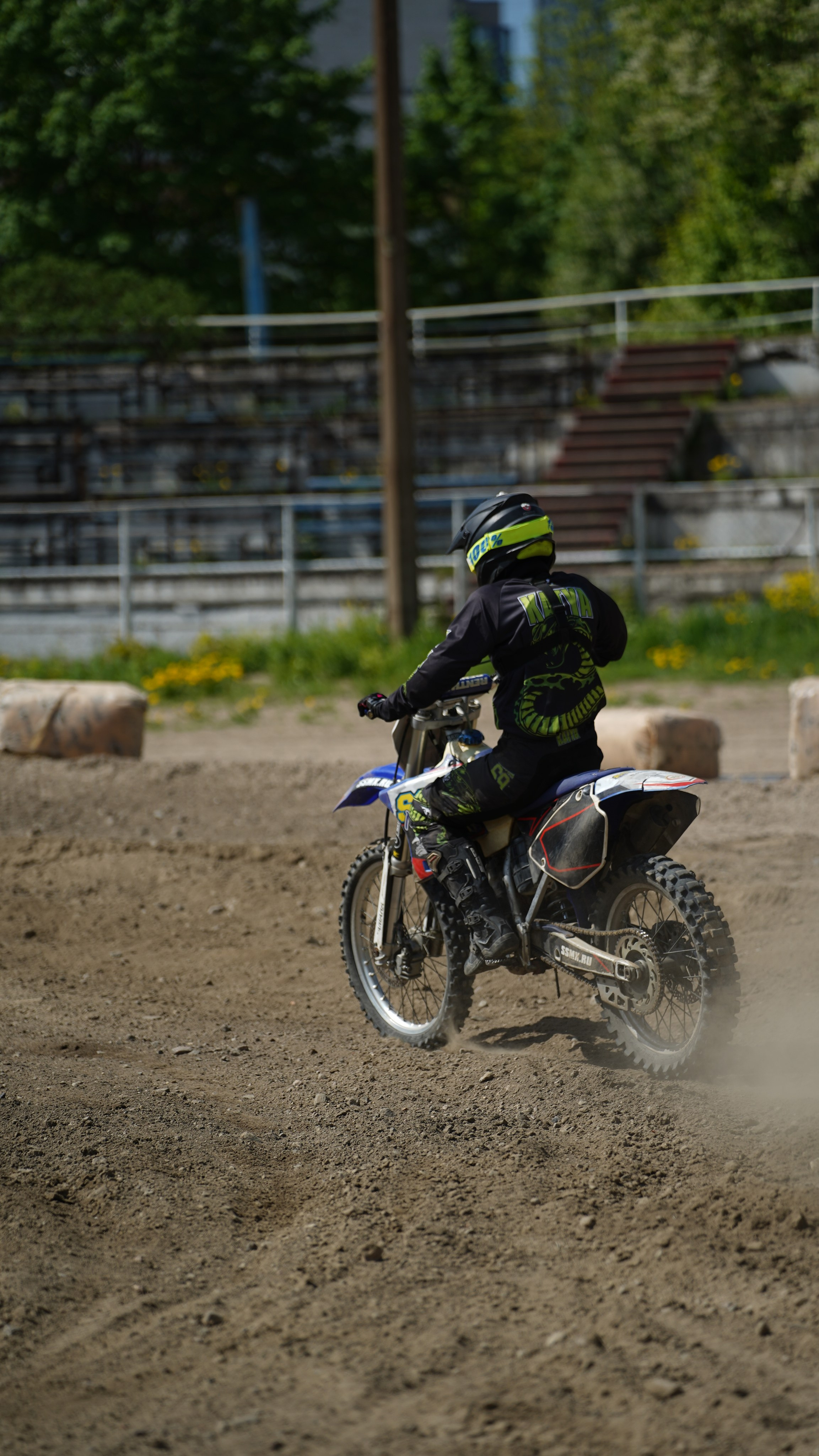 Катя Ли. Графический дизайнер Илья Левченко