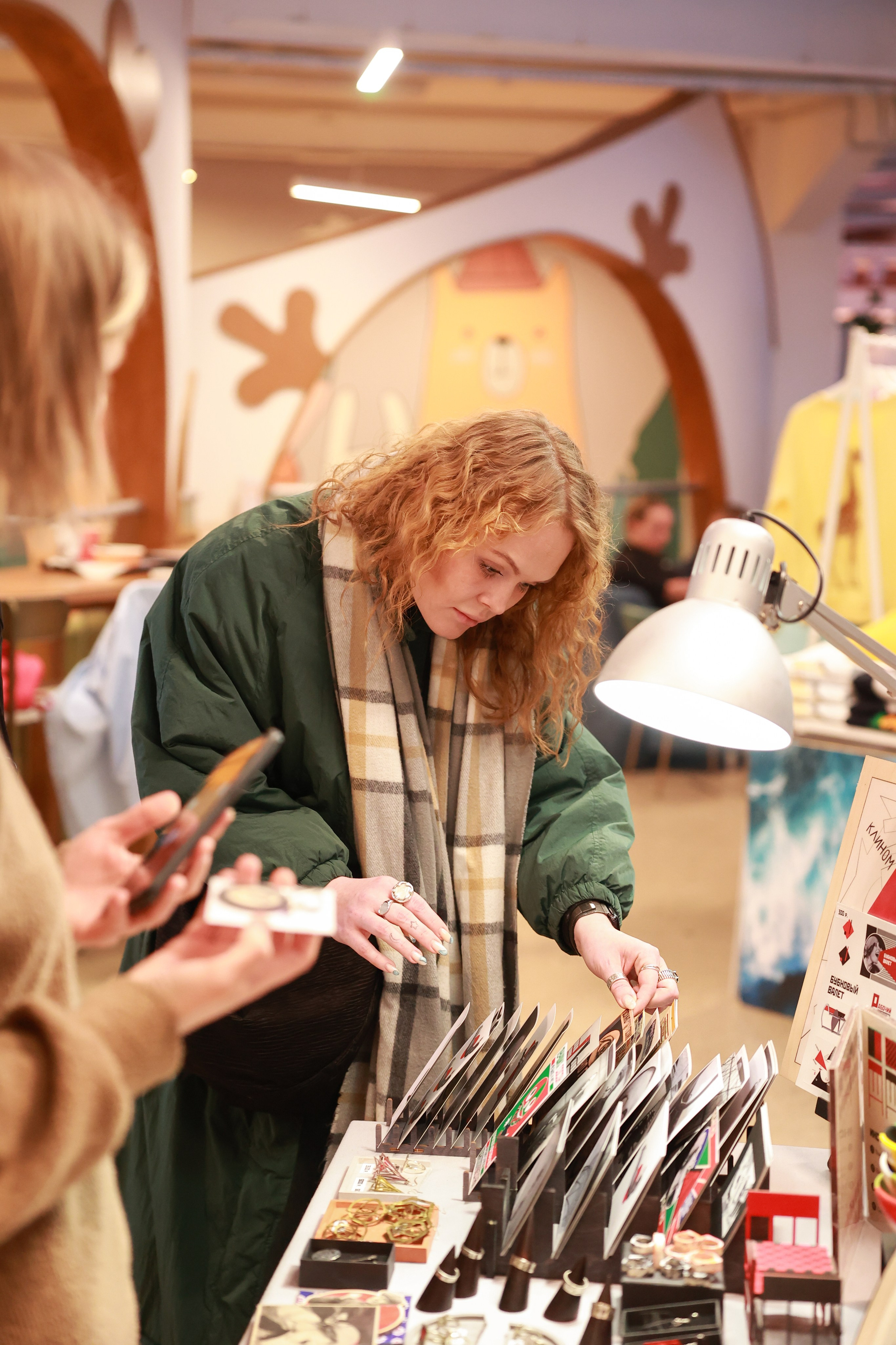 2–3 марта 2024 в пространстве «Три вокзала. Депо» / День 2 / фото Саша Жукова. Фотоотчеты «Ламбада-маркета»