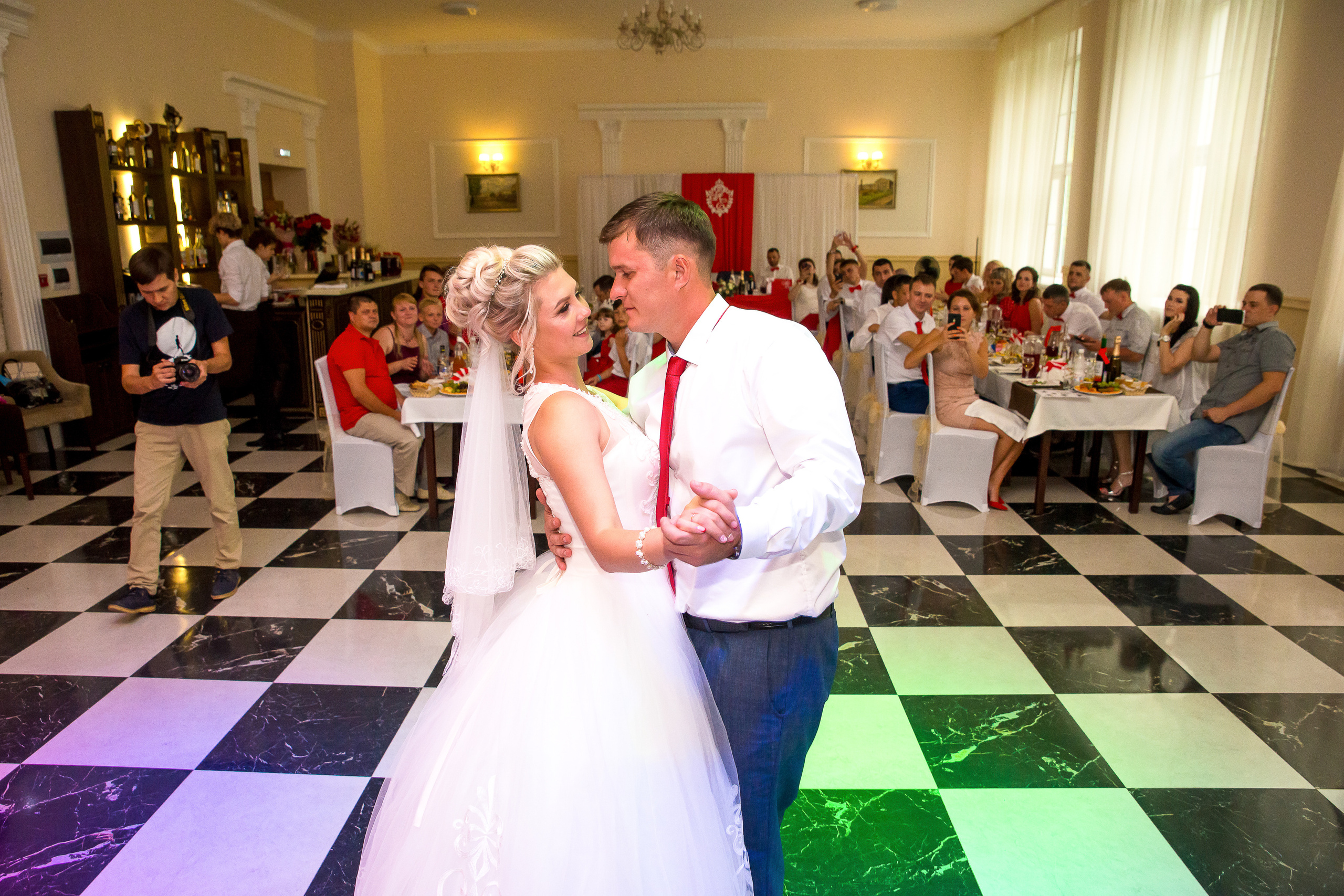 Елизавета Александр. Свадебное фото видео в Иркутске, выпускной, юбилей. Морозов Анатолий