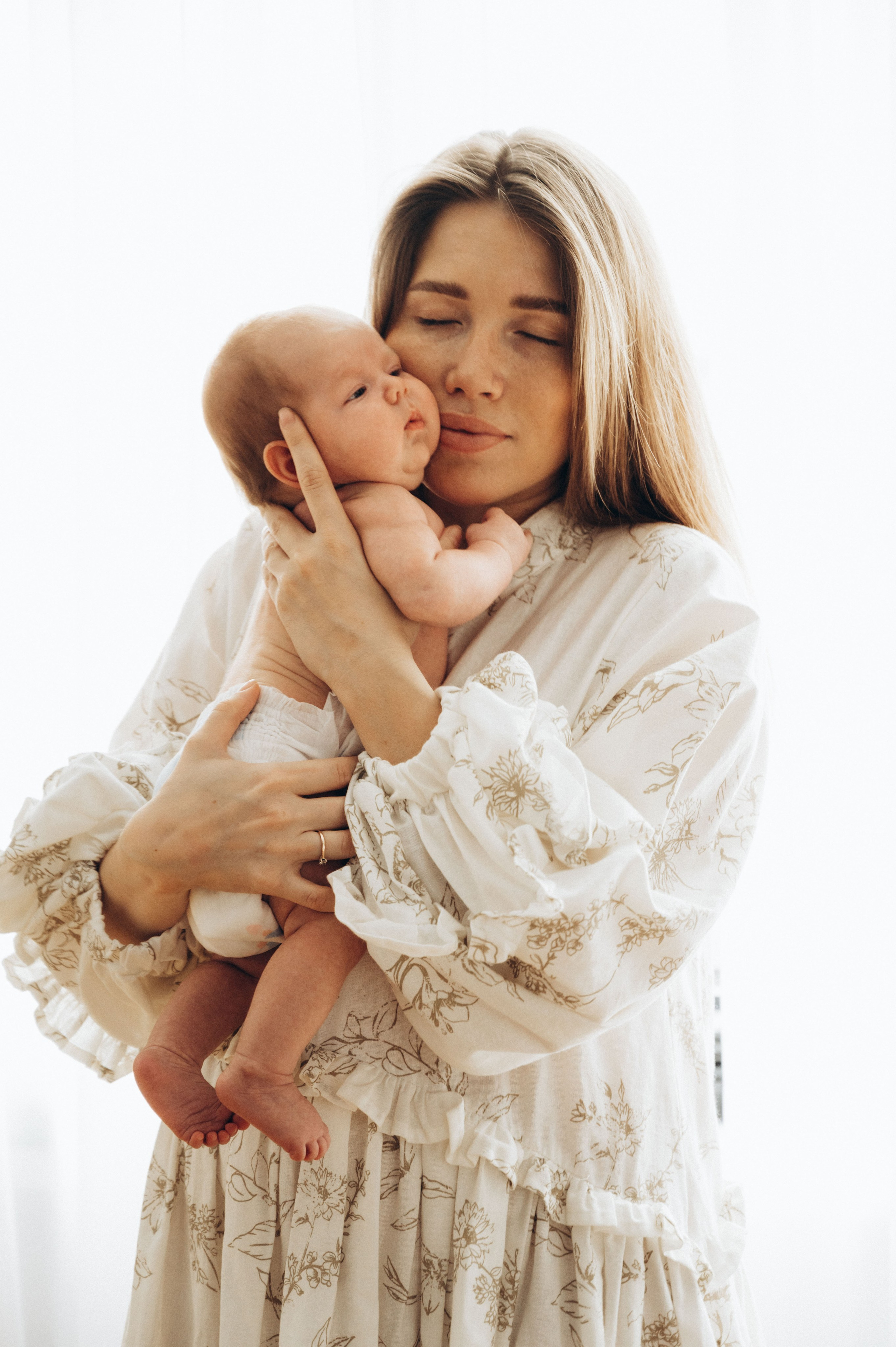 Ольга. Профессиональный фотограф беременности в СПБ. Стильные фотосессии беременности в стиле минимализм и классическая фотография