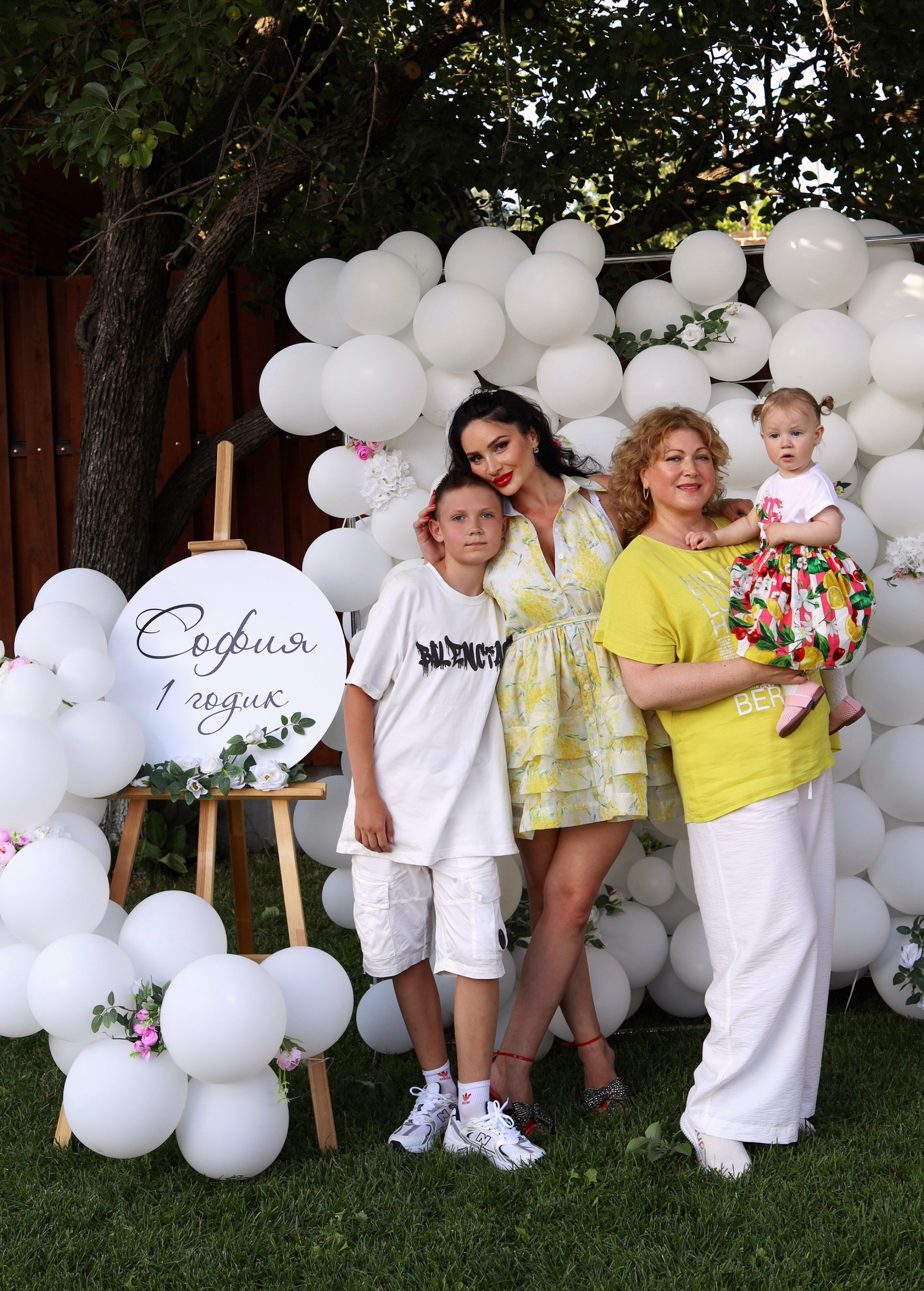 София 1 годик. Контент фотограф Волгоград