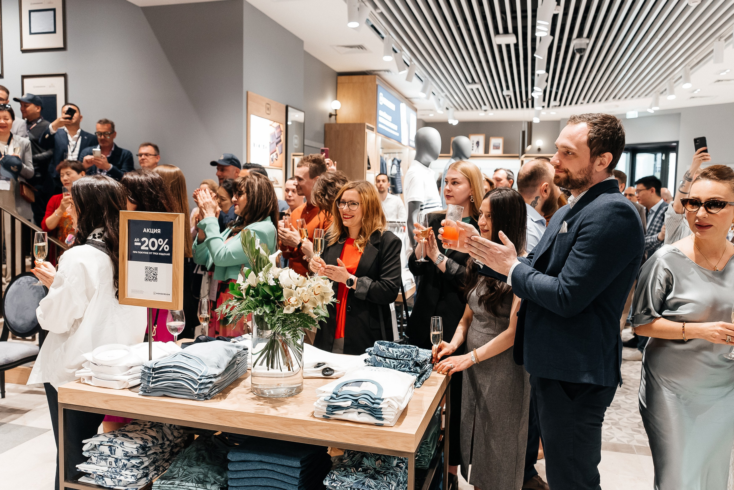 Henderson. Павел Краснов — Свадебный и репортажный фотограф в Москве