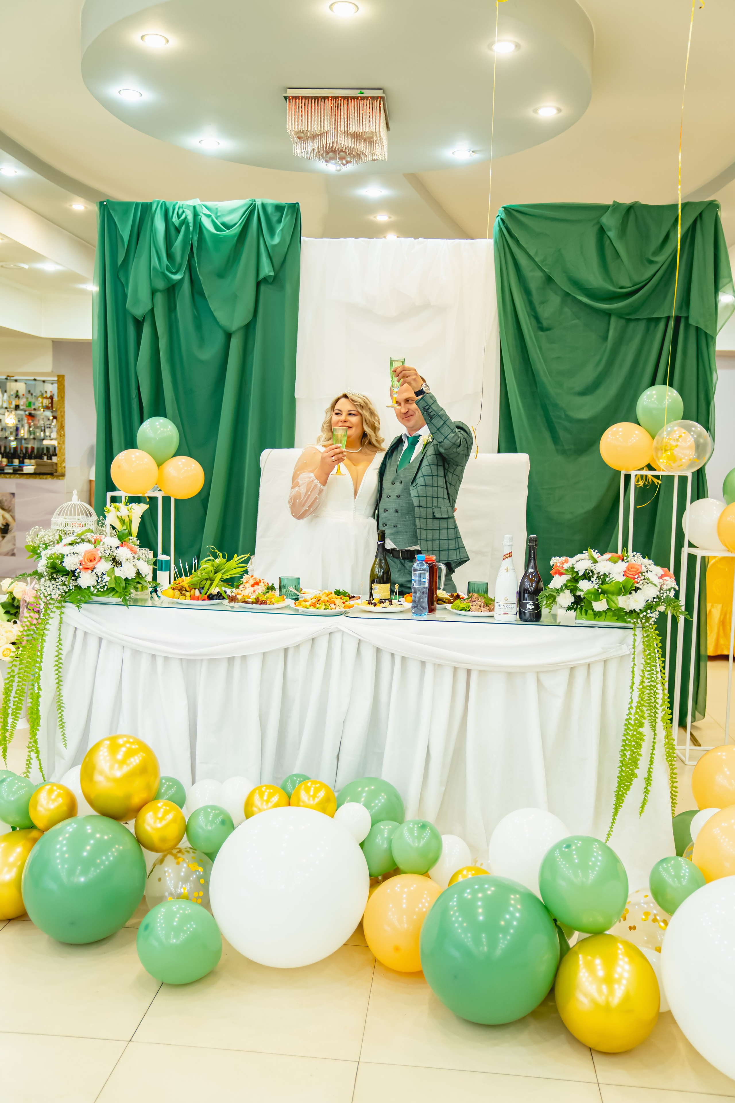 Осенняя Свадьба 2024. Занимаюсь профессиональной фотографией и живу рядом с Байкалом. Работаю в разных жанрах