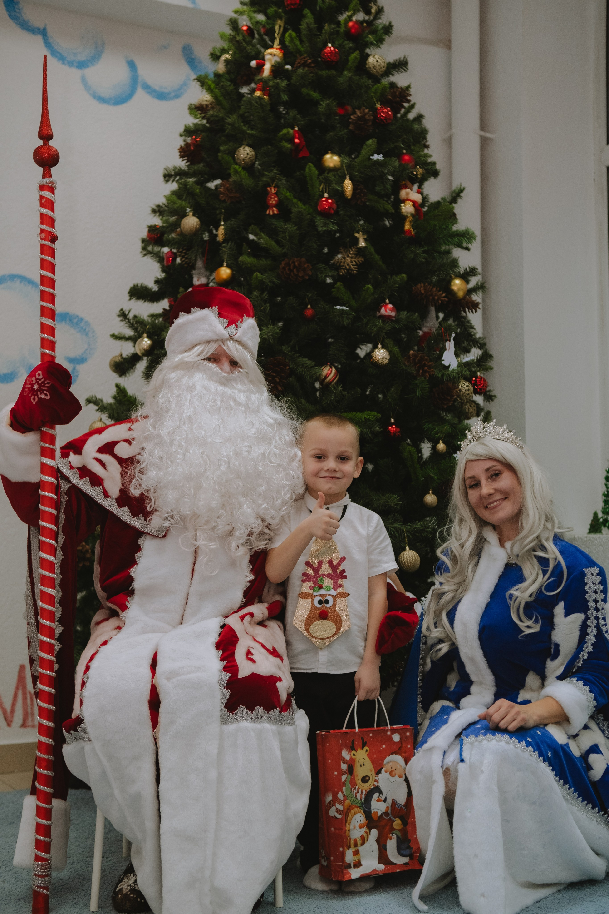 Мир знаний (Новогодний утренник). Serg_film