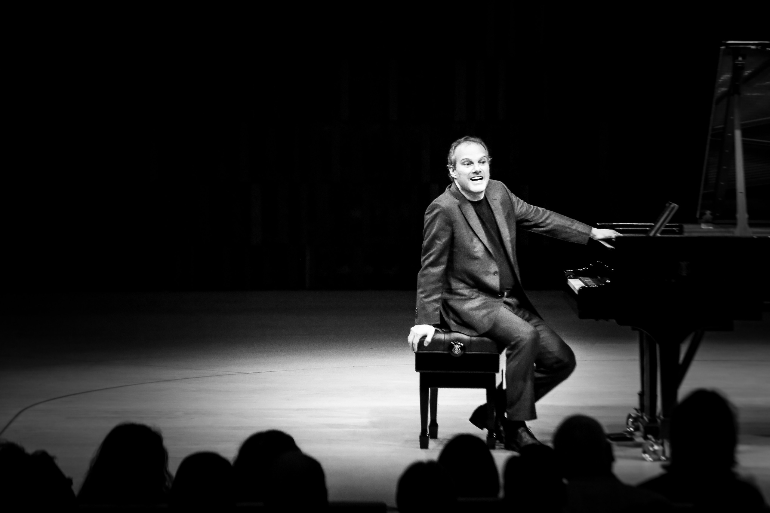 Концерт Иэна Бостриджа в Зарядье. Дарья Письменюк / Darya Leitstern — фотограф, музыкант, журналист, путешественник