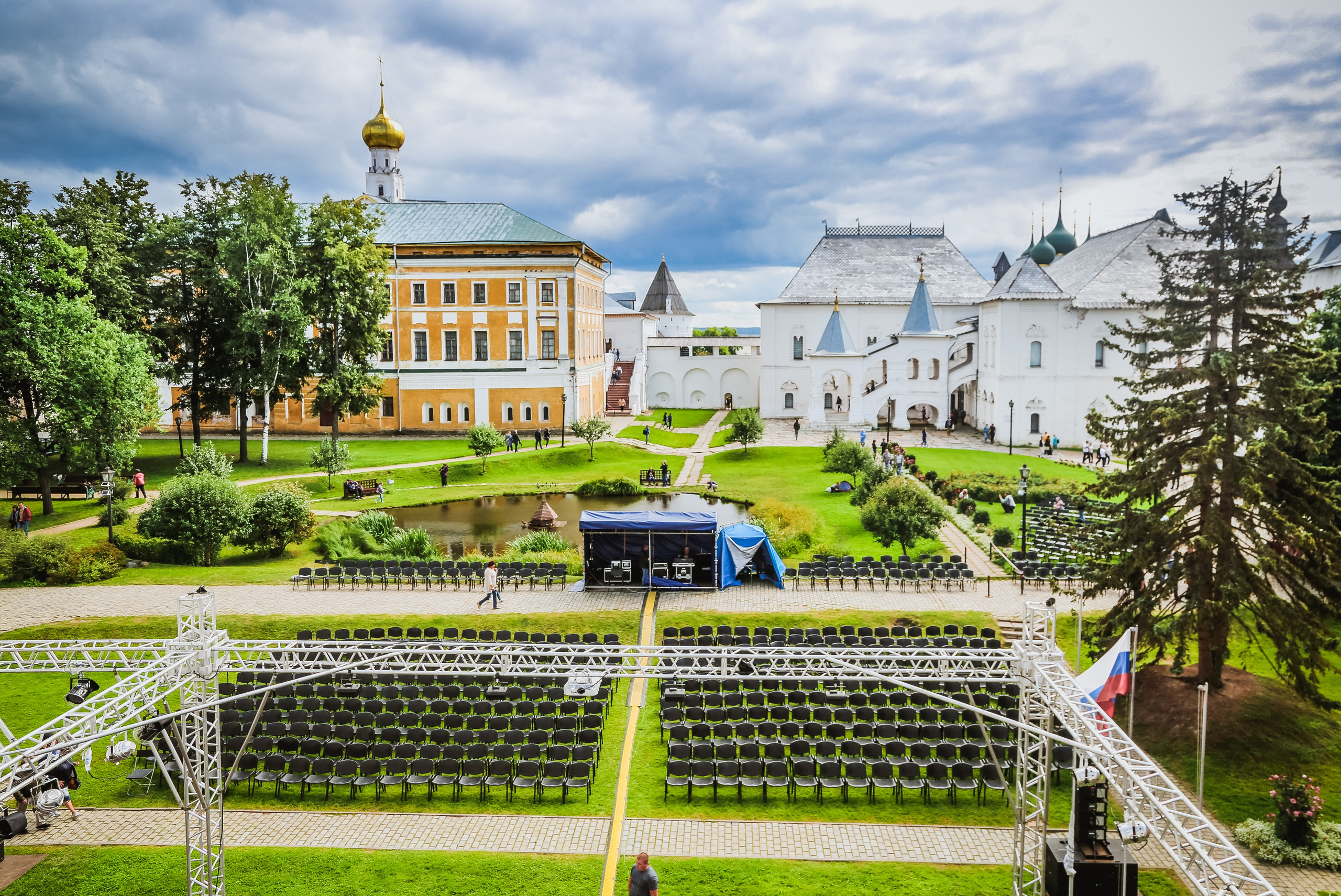 Замыслы с размахом: «Гамлет» на фестивале «Ростовское действо». Дарья Письменюк / Darya Leitstern — фотограф, музыкант, журналист, путешественник