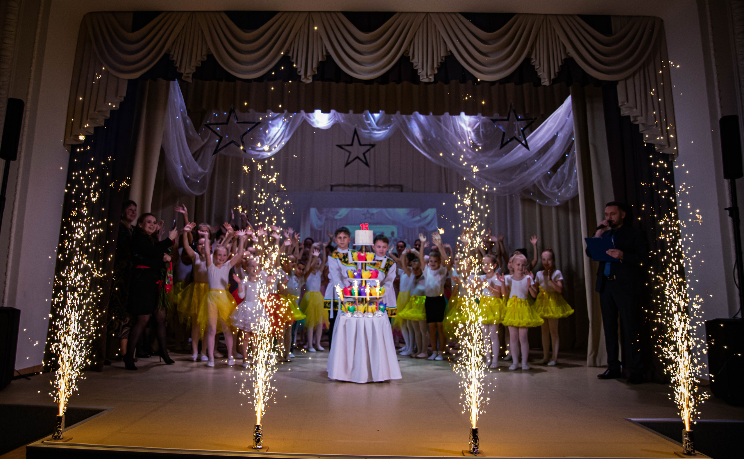 «Конфетти» Юбилейный концерт «Твори Добро». Фотограф Дарья Маташкова