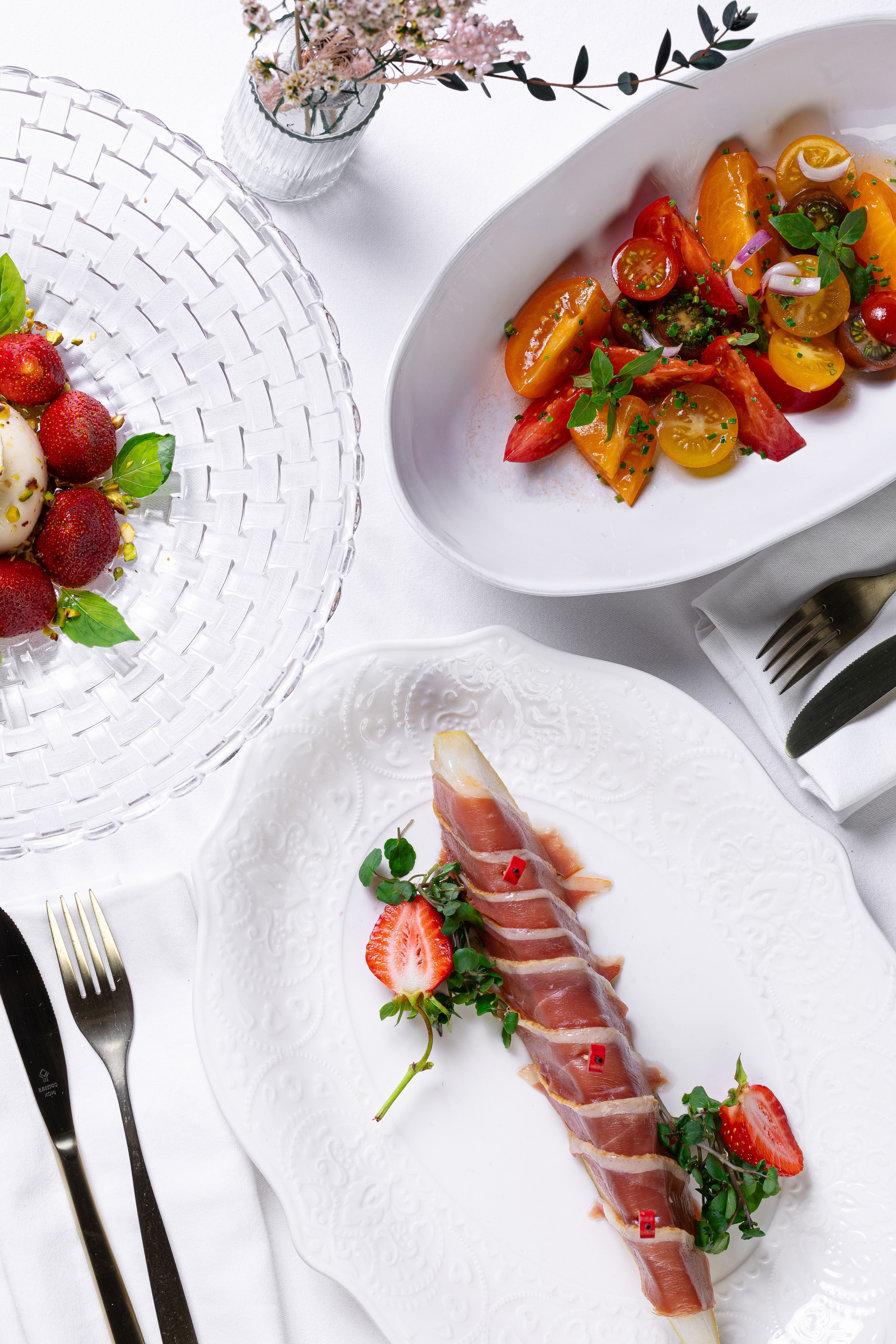 Фуд-фотограф Красногорск, фотосъёмка меню, съемка на доставку, контент для соцсетей, рекламная съемка суши и роллов и гунканов, фудфотограф Москва, фудстайлинг и сет дизайн, Митино, Нахабино, Истра, Химки, Одинцово, креатив, сезонное меню