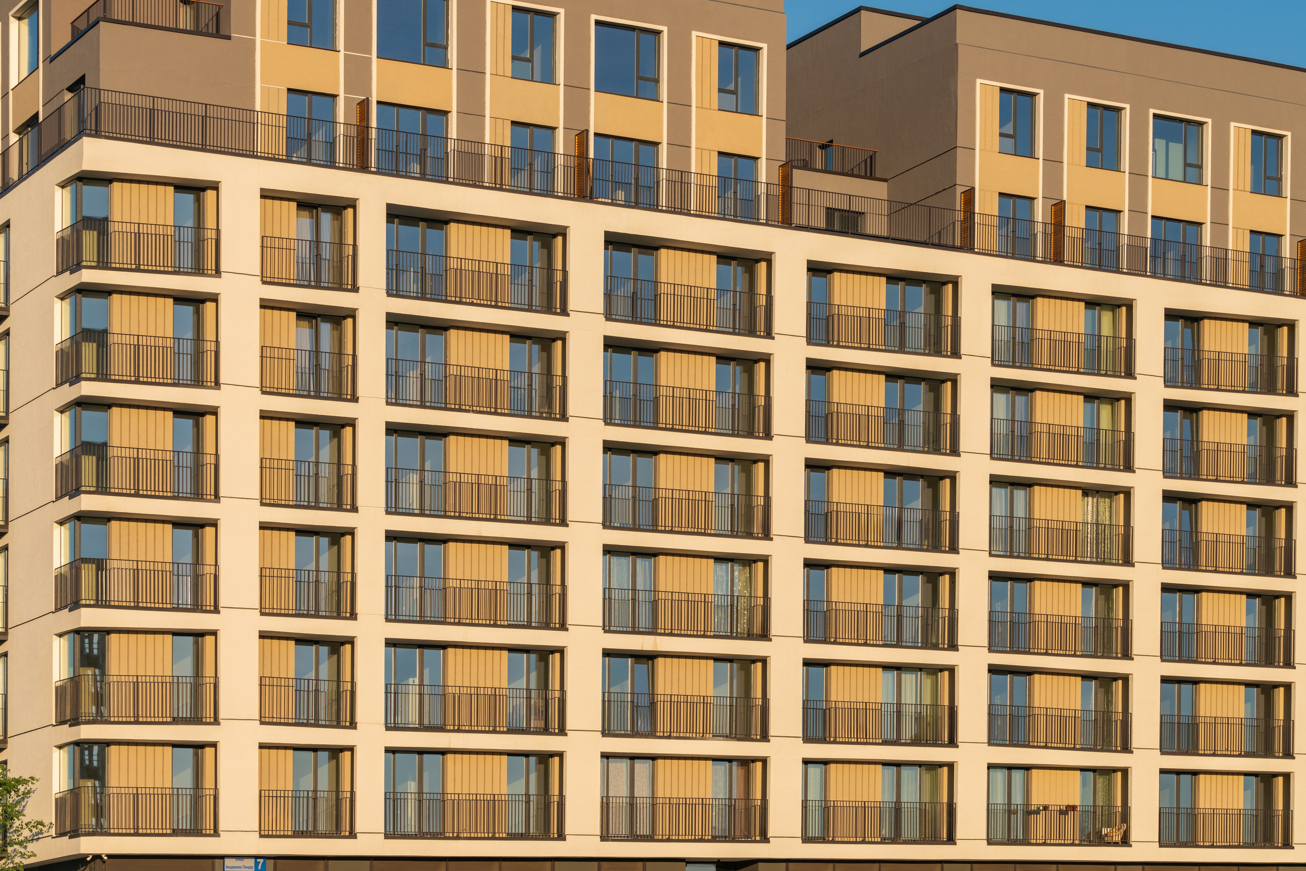 На Академическом | Брусника. Архитектурный фотограф Кирилл Цыбенко. Работаю в Москве, по всей России и Миру