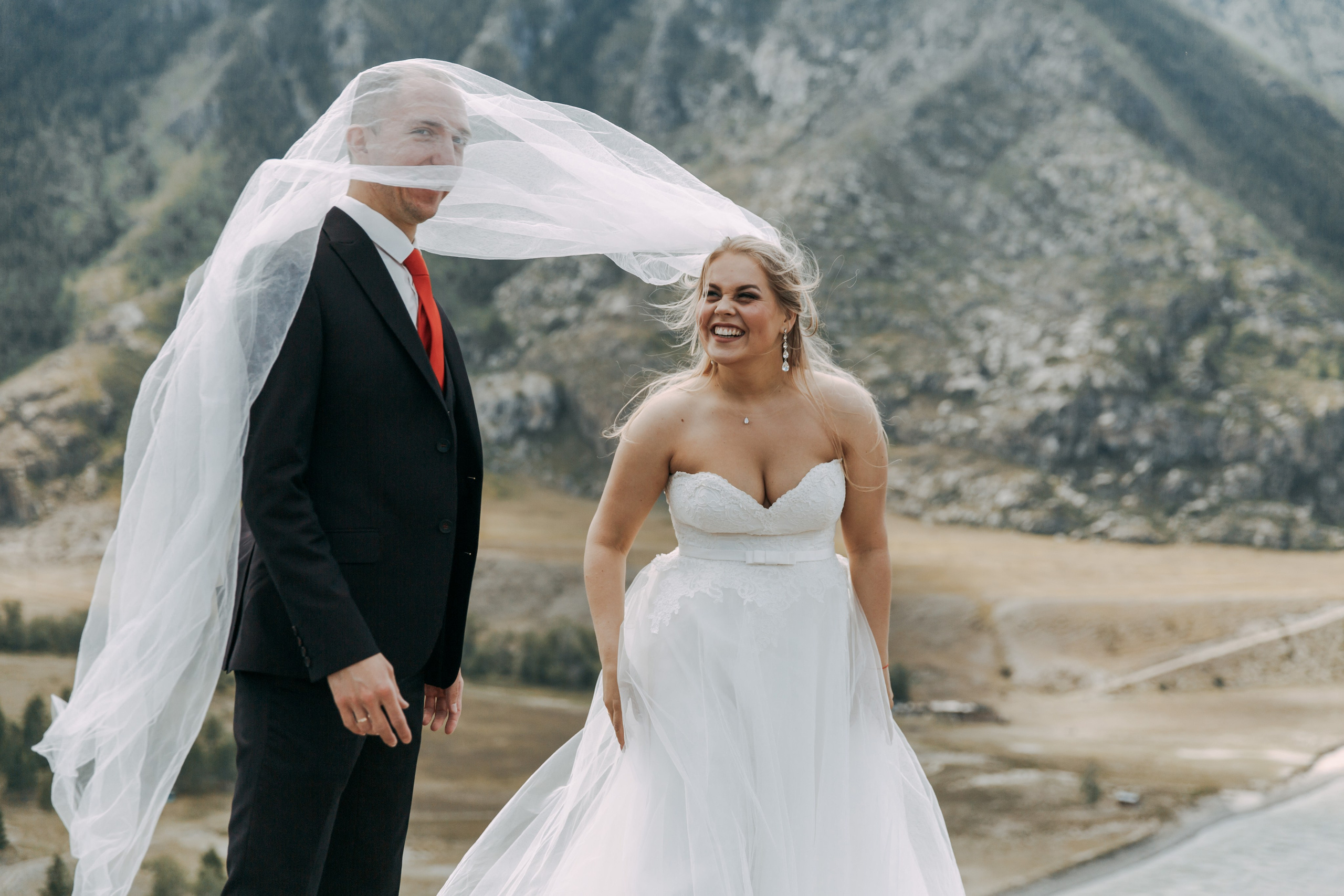 «Мы только что расписались и едем в свадебное путешествие. Будем в Ине». Фотограф Любовь Щербинина