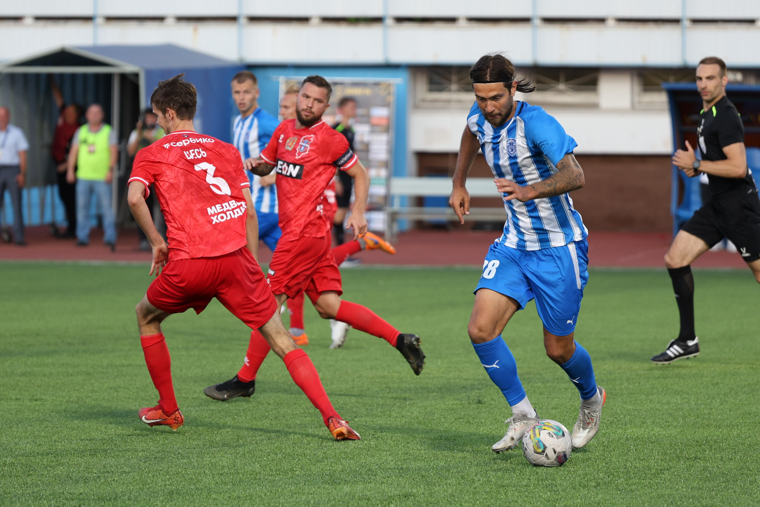 Фото футбольных матчей Первая лига ФНЛ. Фотограф Дмитрий Алексеев