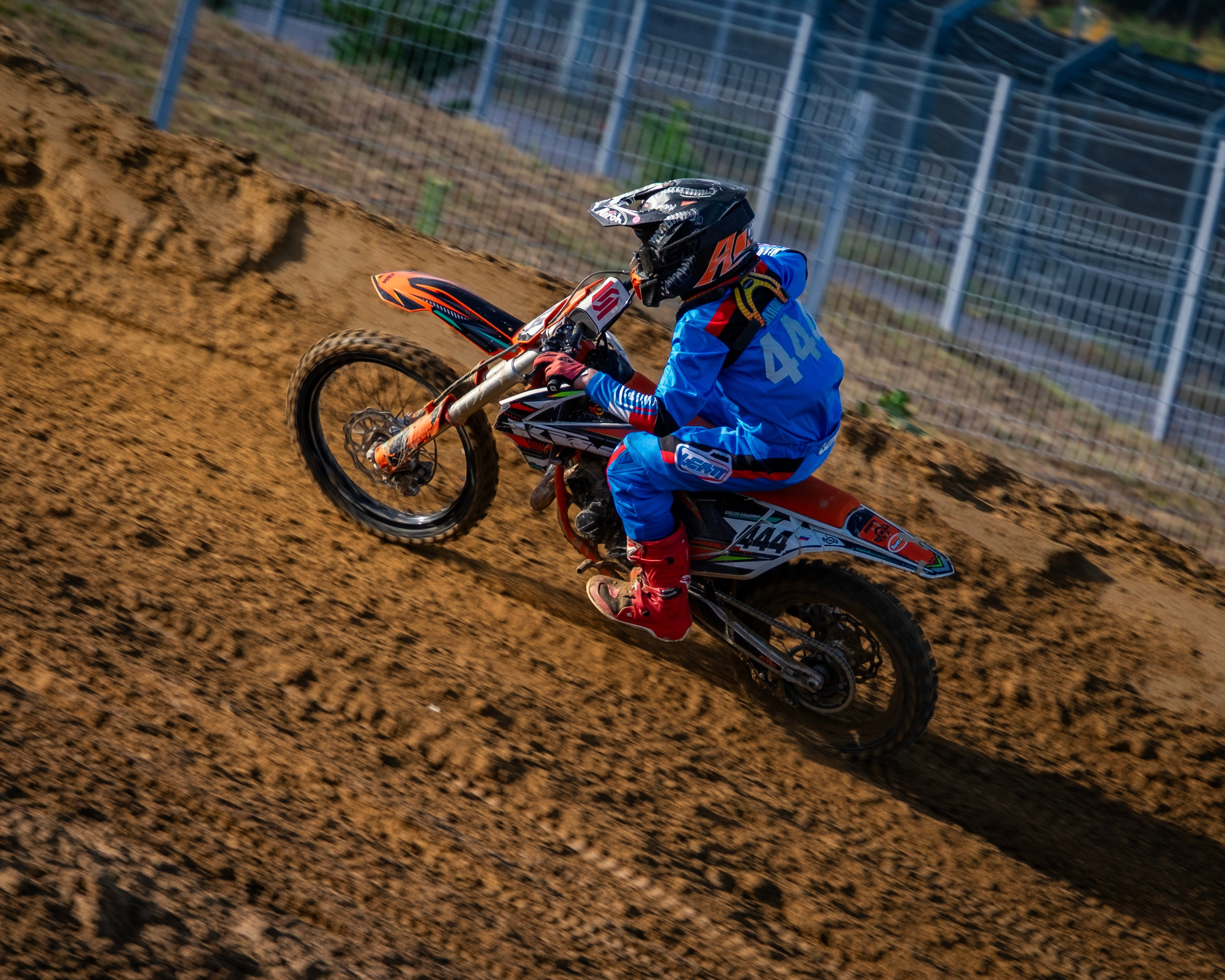 Мотокросс (Игора Драйв). Автомобильные фотографии и рисунки в Санкт-Петербурги Пашков Дмитрий