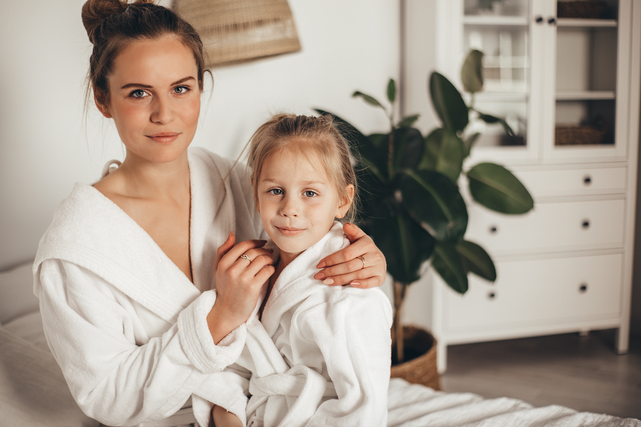 Ира и Маша, утро мамы и дочки. Семейный фотограф в Москве Марина Петра