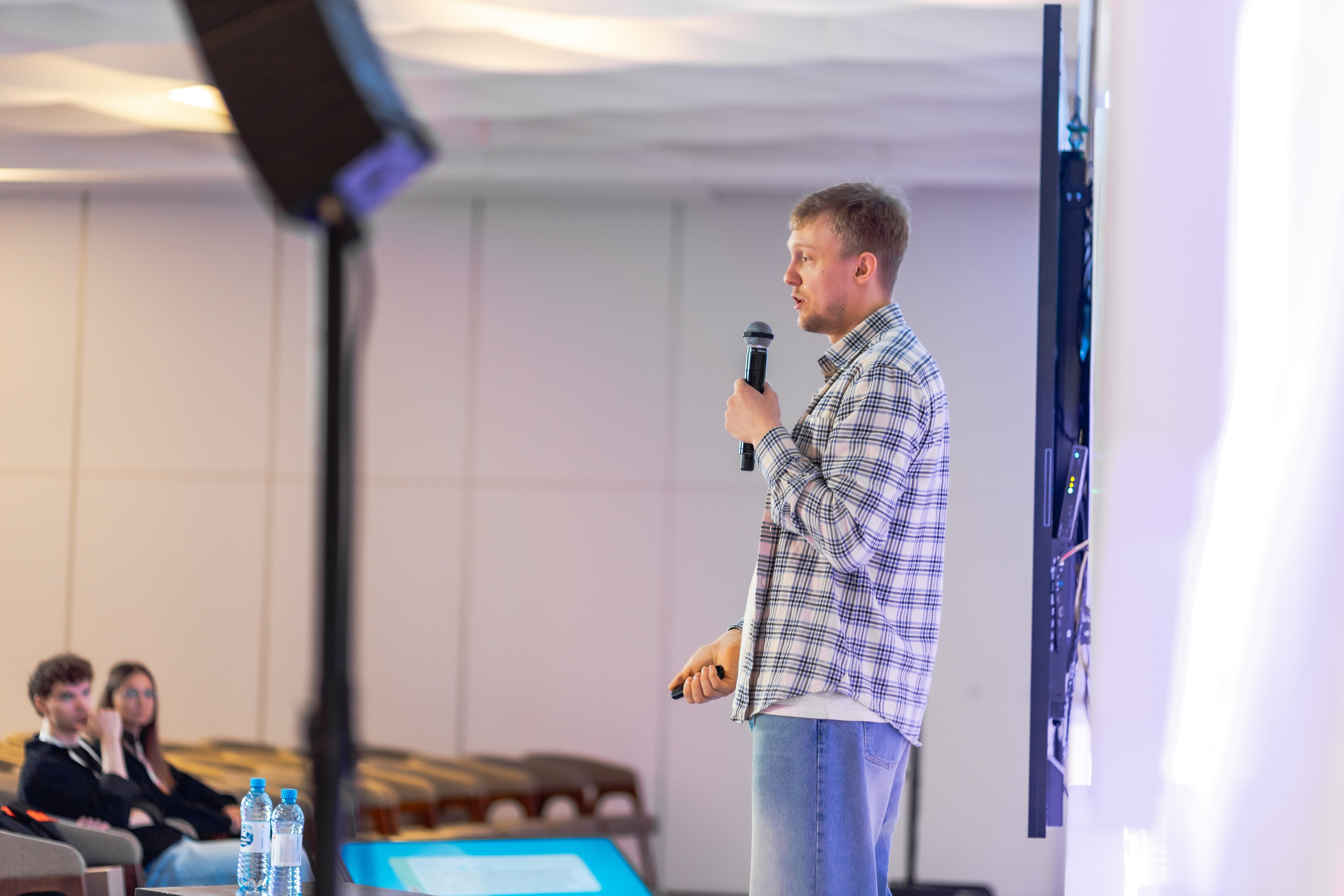 Aha! — 29–30 мая 2025. Фотобанк Матемаркетинг