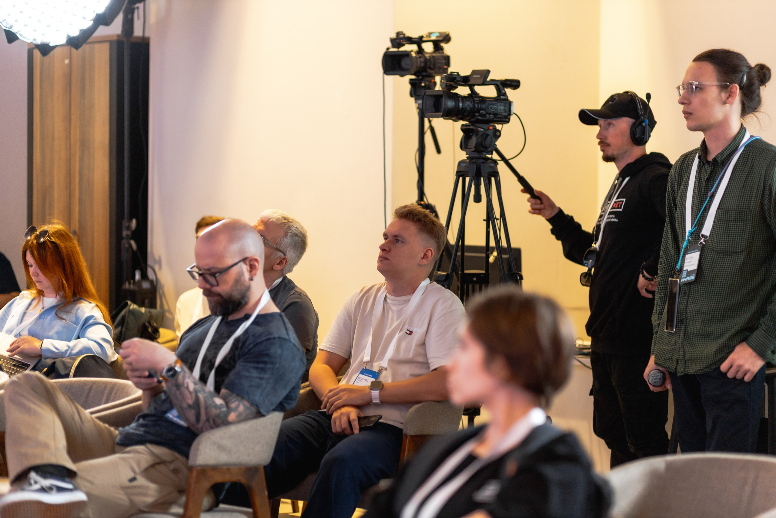 Aha! — 29–30 мая 2025. Фотобанк Матемаркетинг