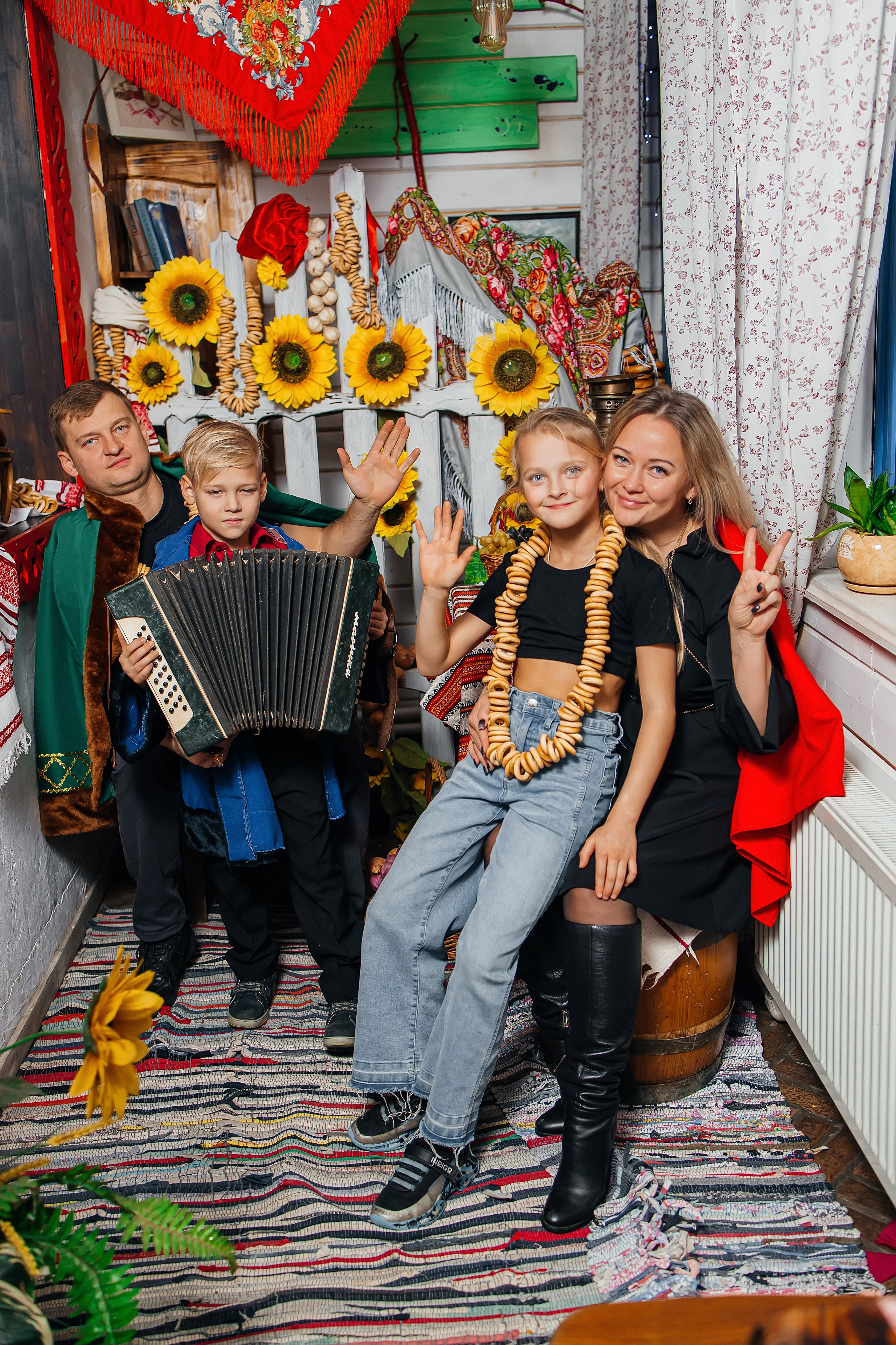 Рождество в ресторане «Казачок». Александр Антонов. Профессиональный свадебный, репортажный фотограф в Москве, Подольске. Фото+Видео на любой праздник