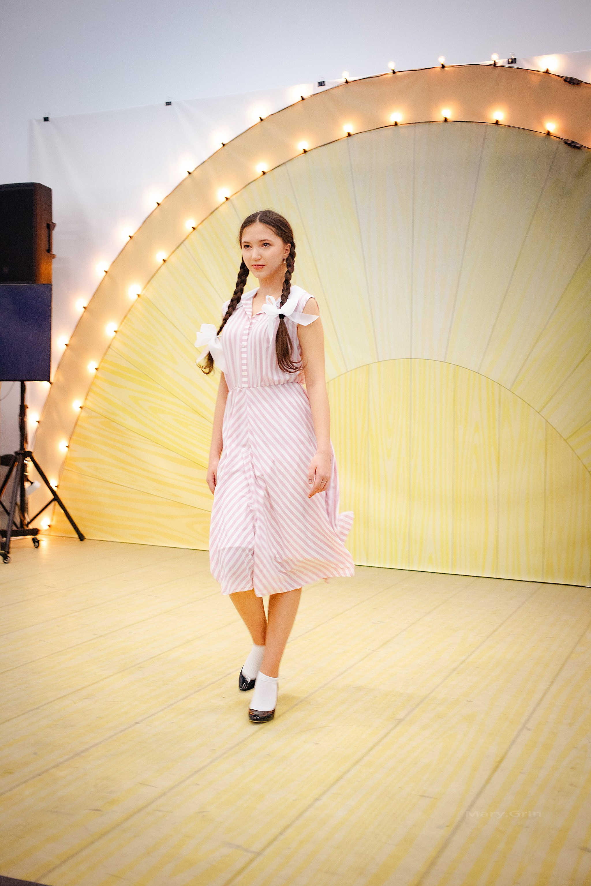 Показ моды 40х лет. Православная ярмарка 2025. Детский и семейный фотограф, фотограф мероприятий Нижний Новгород