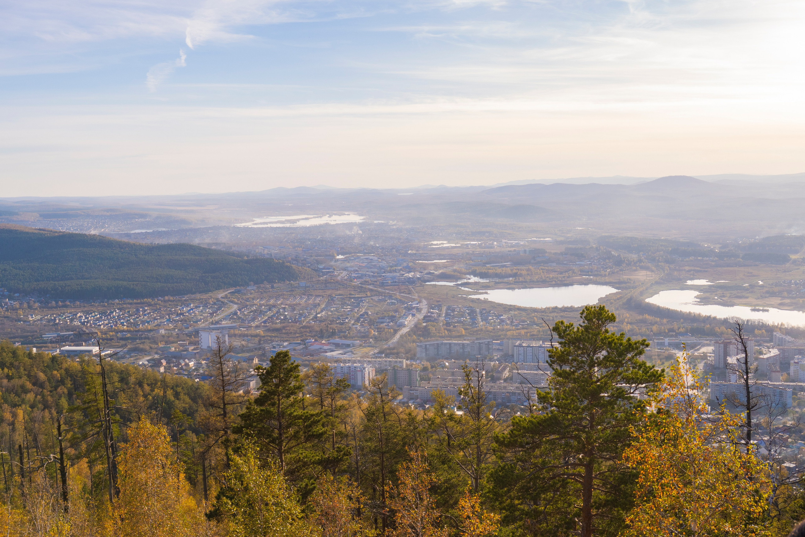 Пейзаж и город. Фотограф Леонид Мартенс