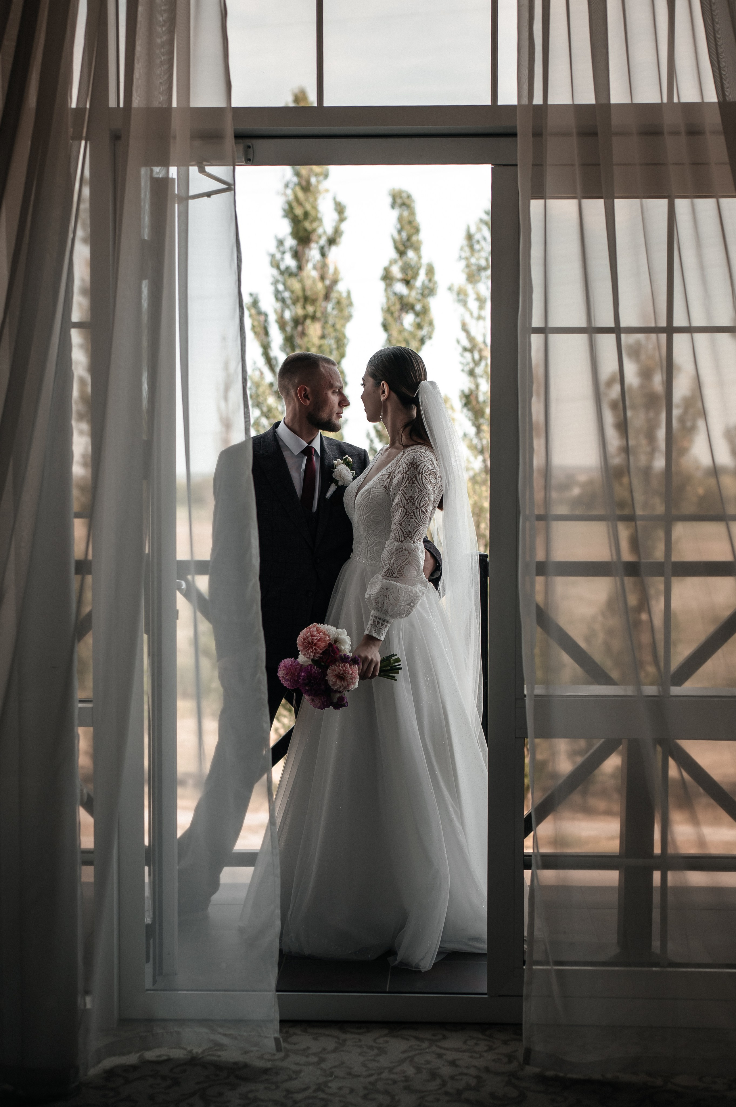 Максим и Наталья. Сборы, прогулка. Фотограф Екатерина Бочарникова