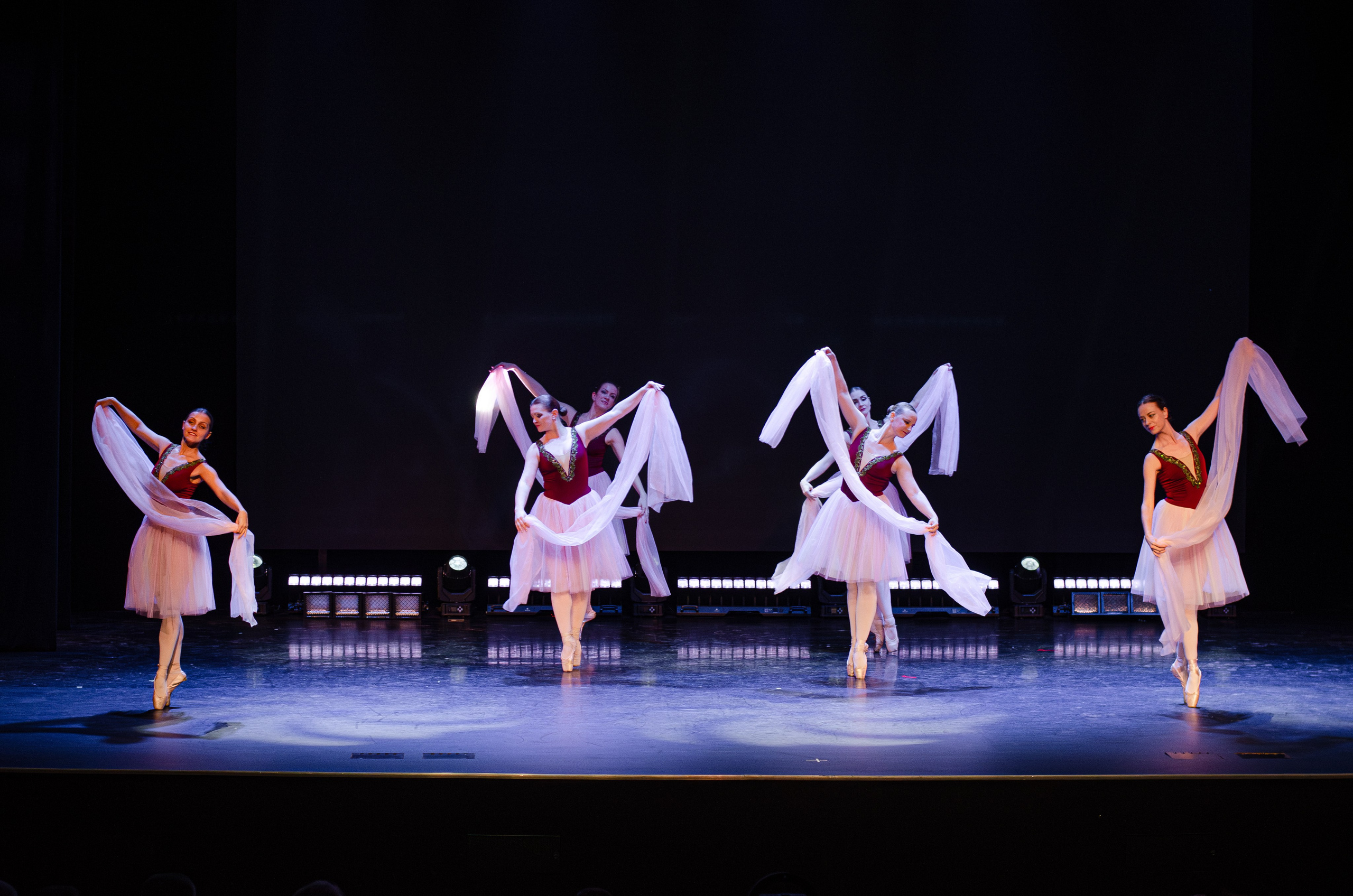 Гала-концерт Всероссийского фестиваля любительского балета Aurora PRIX — 2026. Портретный и репортажный фотограф в Санкт-Петербурге Варвара Жукова